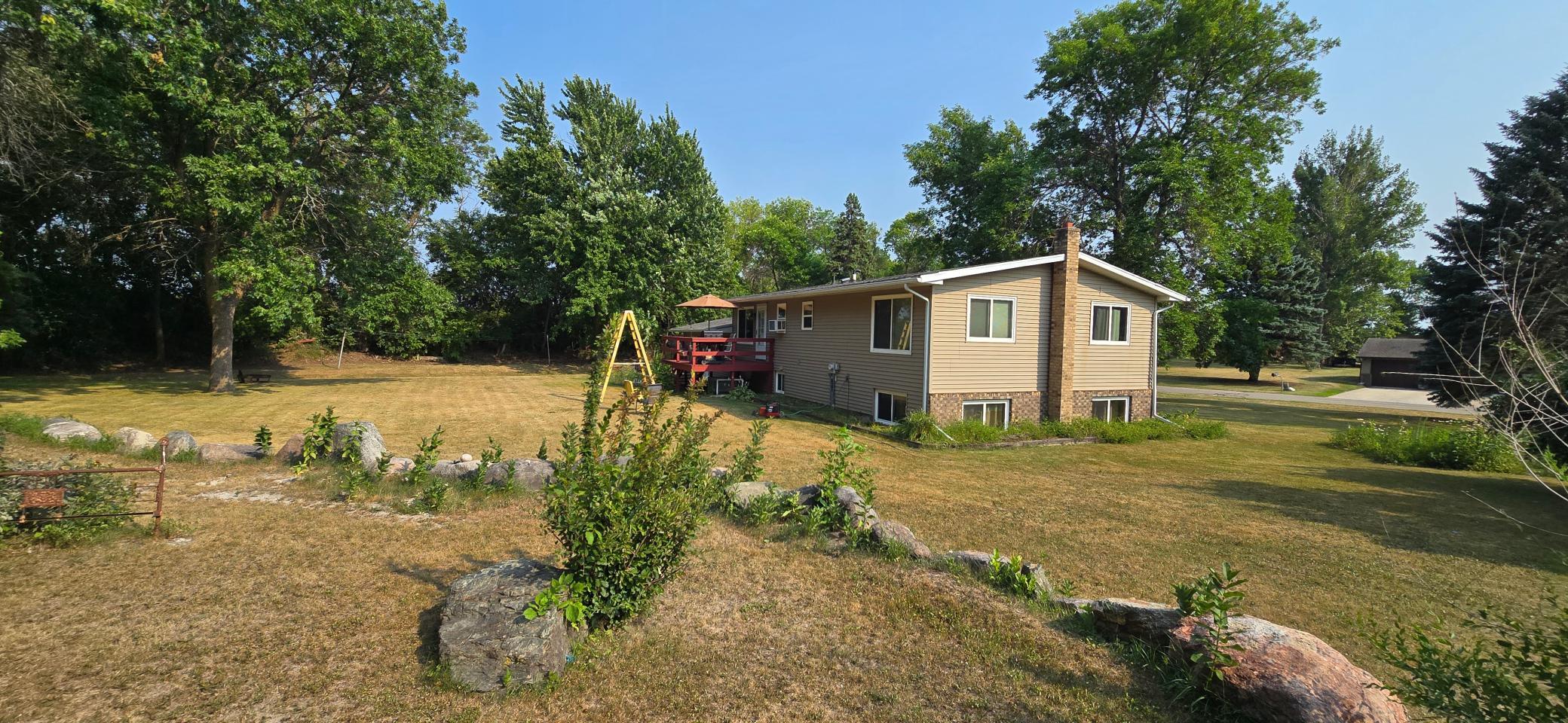 1976 single family home for sale at 519 1st Avenue SE in Rothsay, MN — 3 bed, 2 bath (photo 7 of 28)