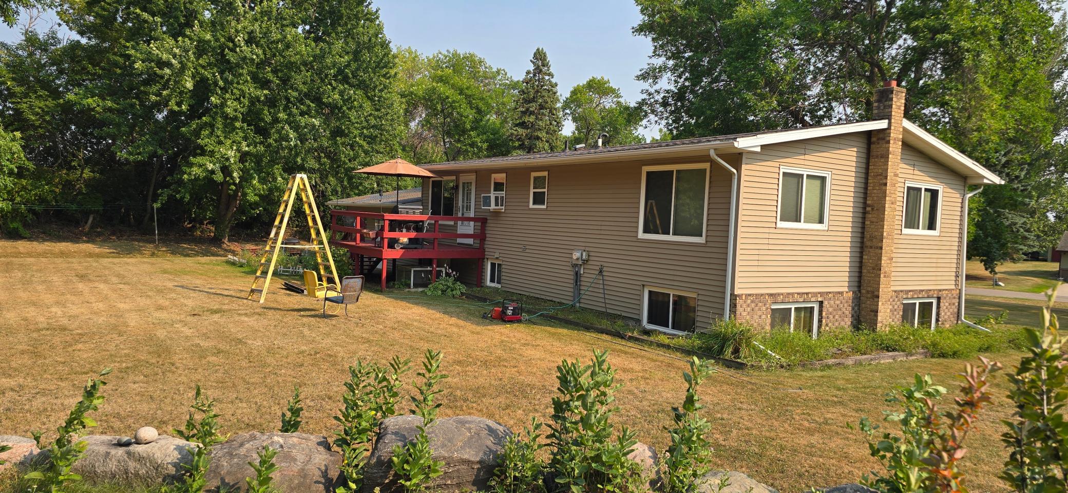 1976 single family home for sale at 519 1st Avenue SE in Rothsay, MN — 3 bed, 2 bath (photo 8 of 28)