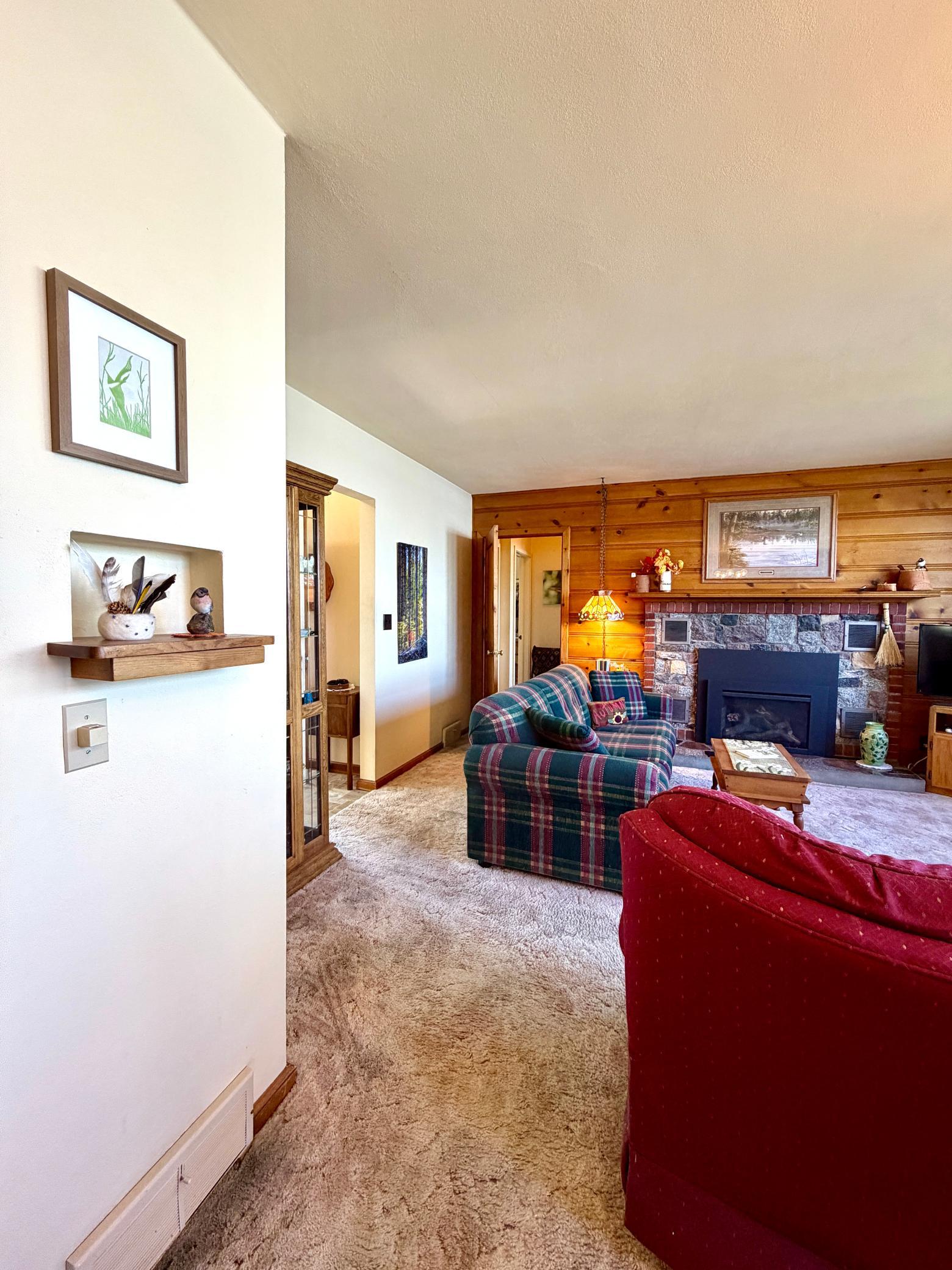 1949 single family home for sale at 2001 S Lake Irving Drive SW in Bemidji, MN — 2 bed, 1 bath (photo 16 of 68)