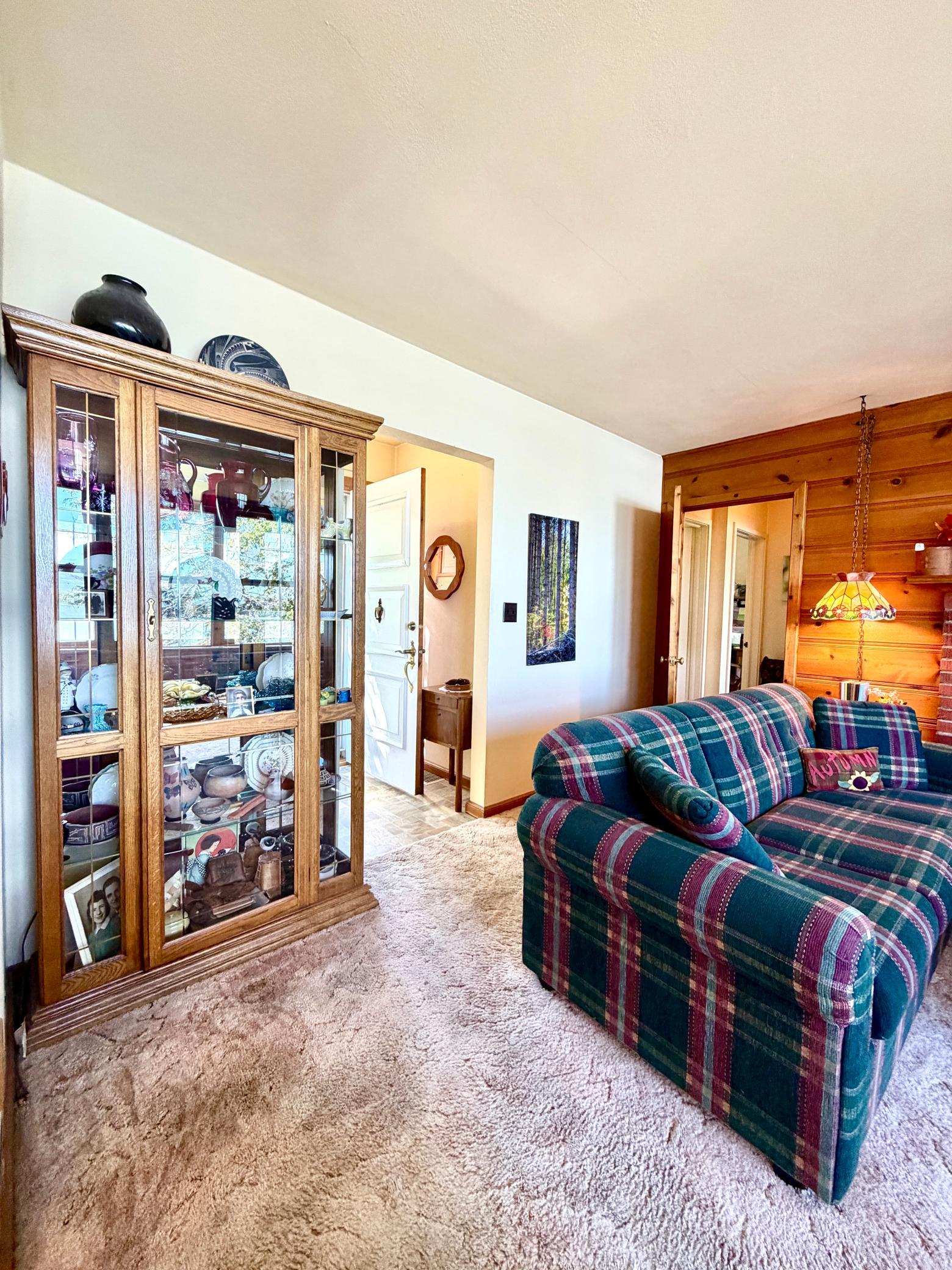 1949 single family home for sale at 2001 S Lake Irving Drive SW in Bemidji, MN — 2 bed, 1 bath (photo 17 of 68)