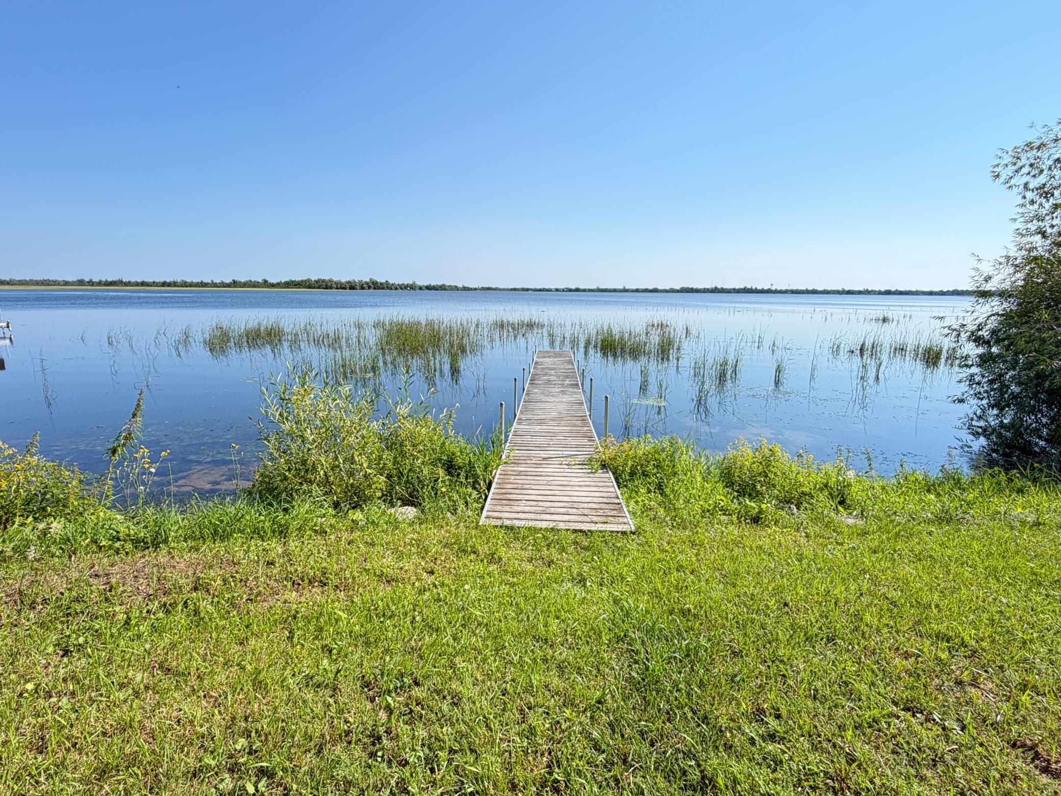 1949 single family home for sale at 2001 S Lake Irving Drive SW in Bemidji, MN — 2 bed, 1 bath (photo 18 of 68)