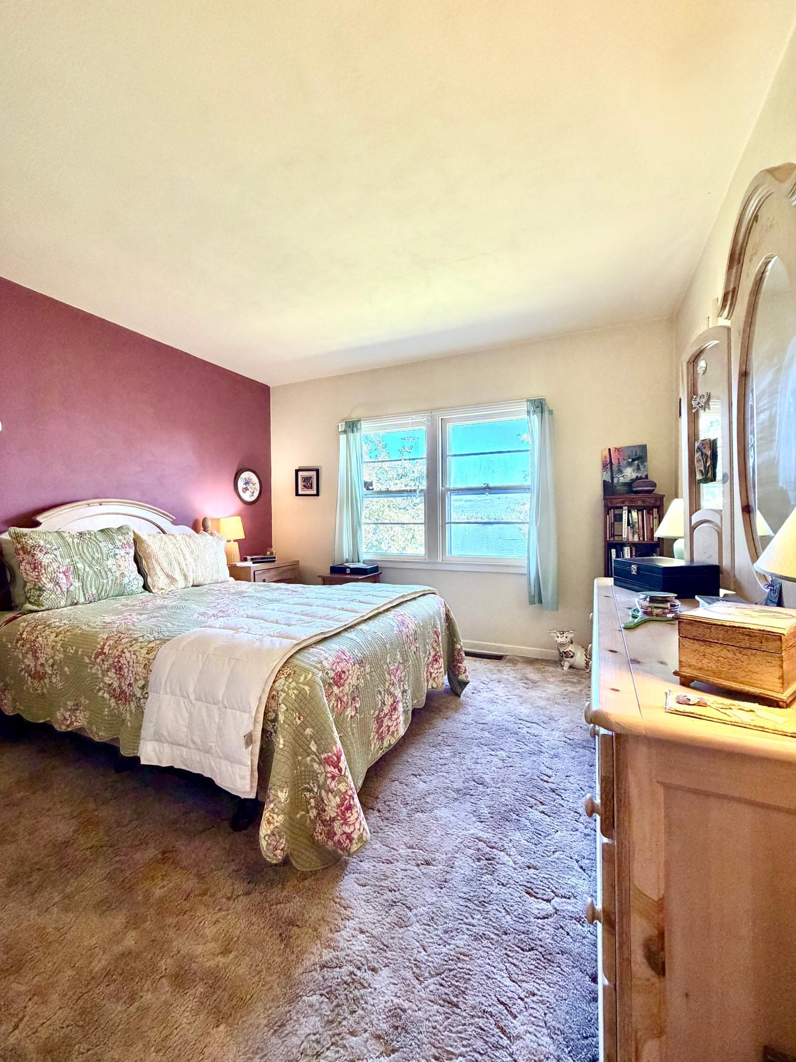 1949 single family home for sale at 2001 S Lake Irving Drive SW in Bemidji, MN — 2 bed, 1 bath (photo 19 of 68)