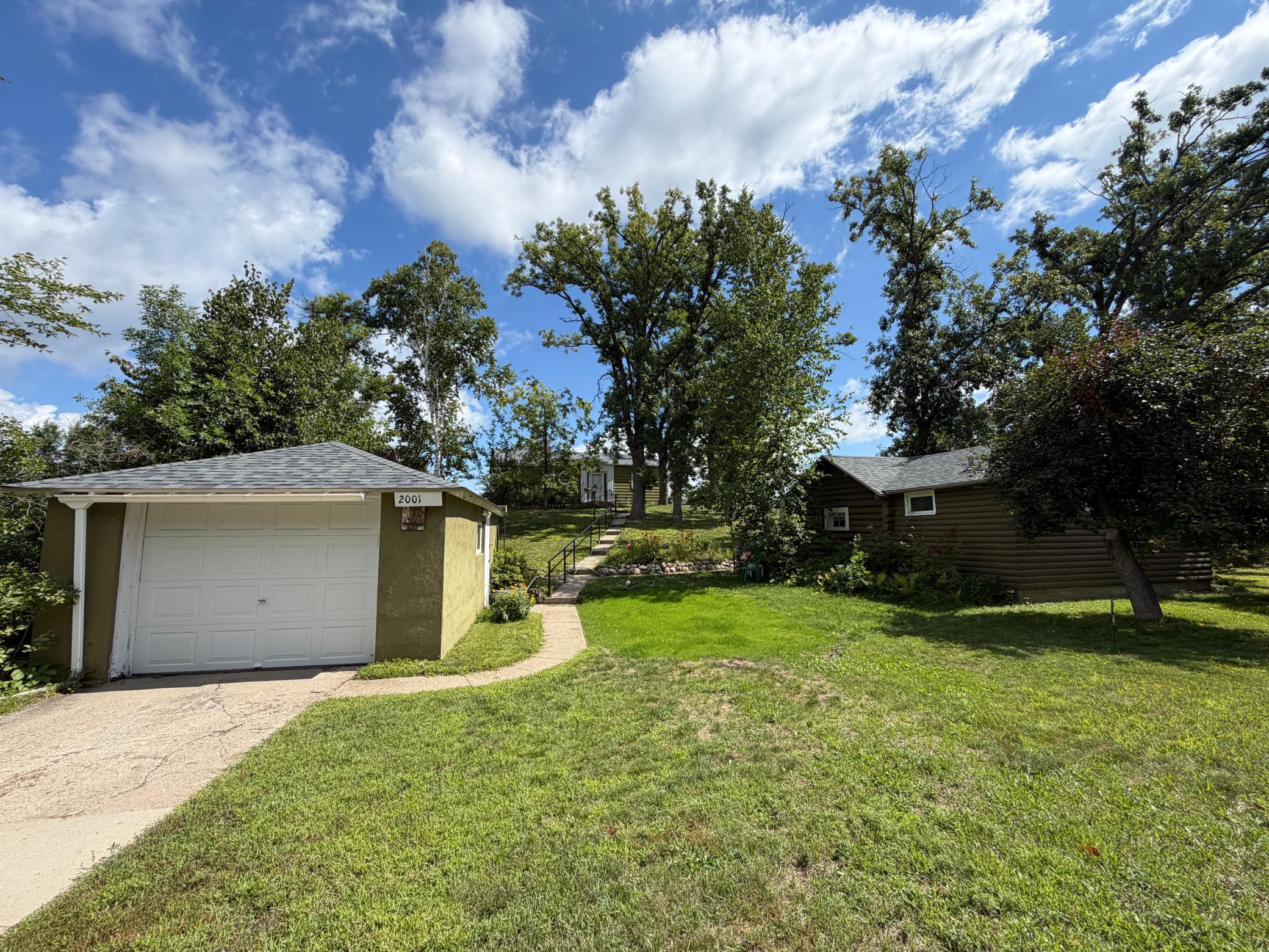 1949 single family home for sale at 2001 S Lake Irving Drive SW in Bemidji, MN — 2 bed, 1 bath (photo 39 of 68)