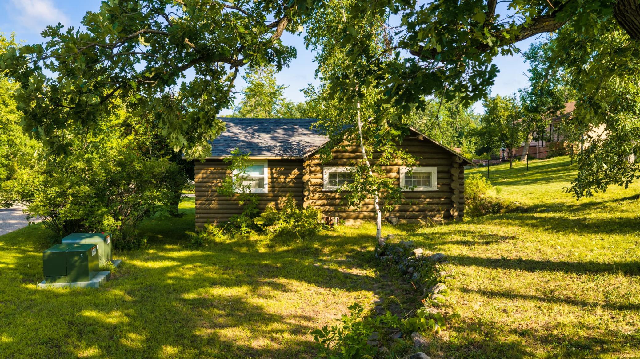 1949 single family home for sale at 2001 S Lake Irving Drive SW in Bemidji, MN — 2 bed, 1 bath (photo 40 of 68)