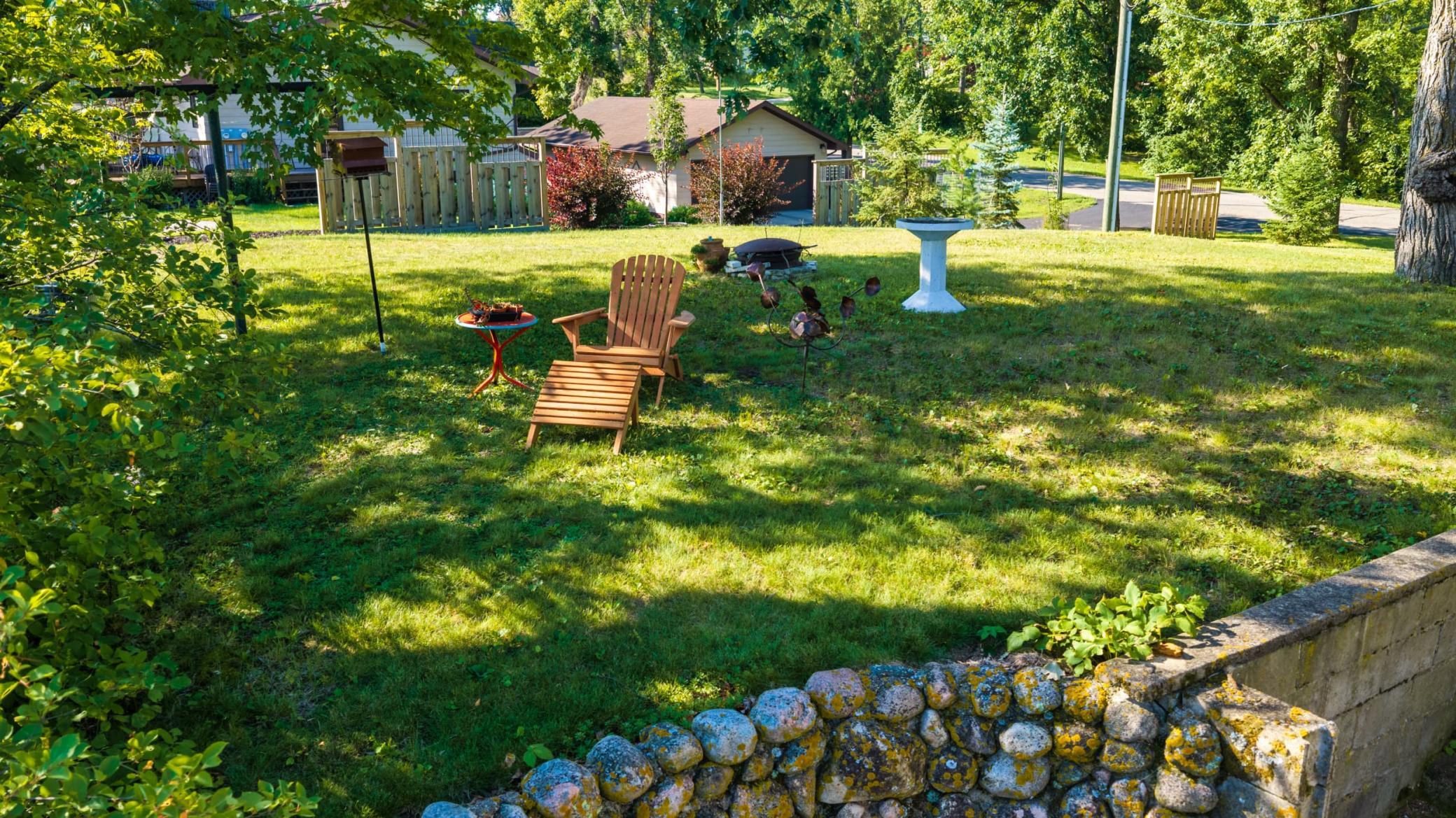 1949 single family home for sale at 2001 S Lake Irving Drive SW in Bemidji, MN — 2 bed, 1 bath (photo 46 of 68)