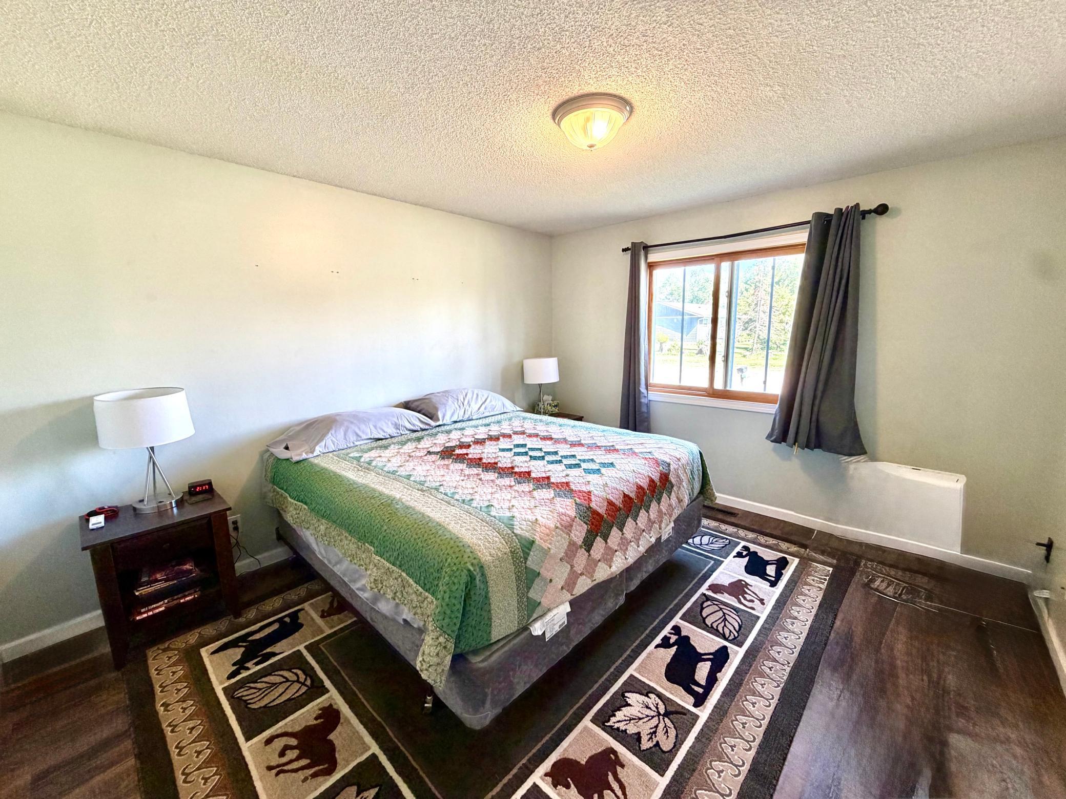 1993 single family home for sale at 313 10th Avenue NE in Roseau, MN — 3 bed, 1 bath (photo 10 of 13)