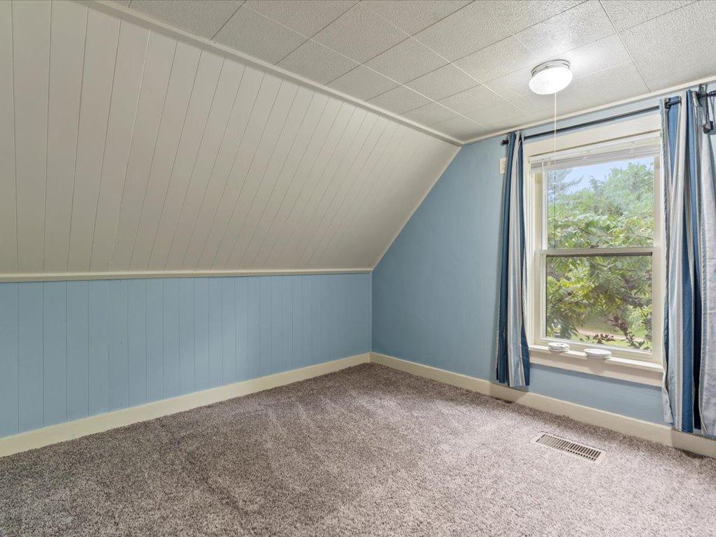 1940 single family home for sale at 1505 Pine Street in Brainerd, MN — 4 bed, 2 bath (photo 20 of 29)
