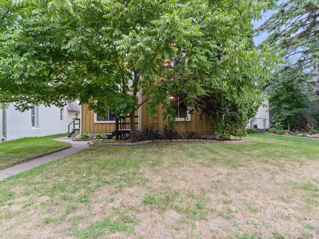 1940 single family home for sale at 1505 Pine Street in Brainerd, MN — 4 bed, 2 bath (photo 26 of 29)