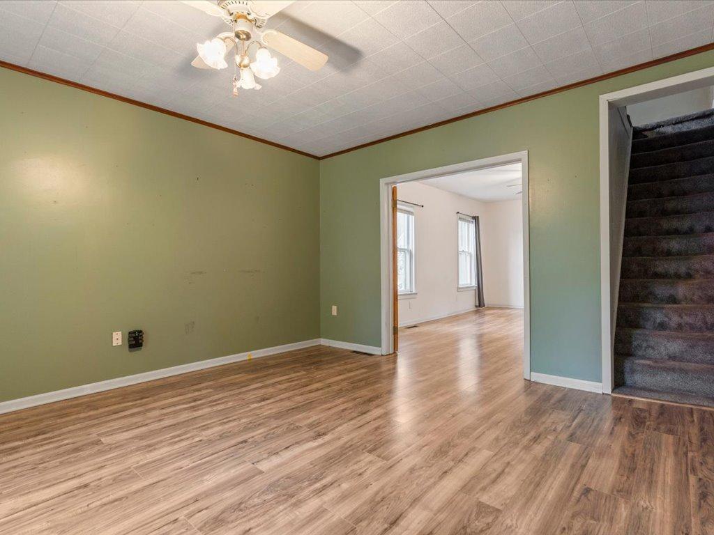 1940 single family home for sale at 1505 Pine Street in Brainerd, MN — 4 bed, 2 bath (photo 7 of 29)