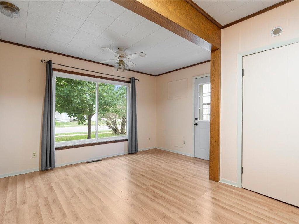 1940 single family home for sale at 1505 Pine Street in Brainerd, MN — 4 bed, 2 bath (photo 10 of 29)