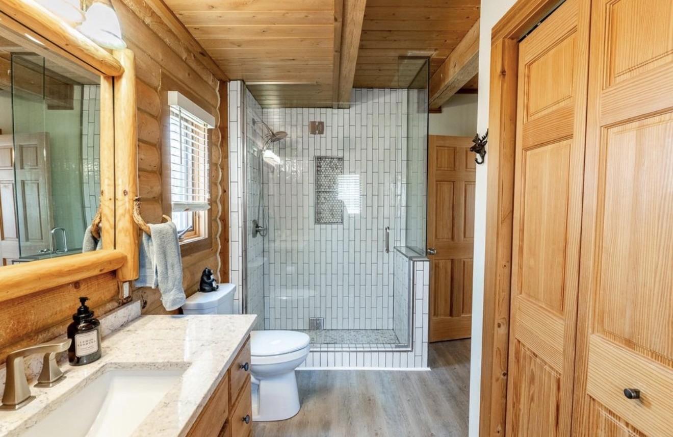 2002 single family home for sale at 17106 305th Avenue in Detroit Lakes, MN — 3 bed, 3 bath (photo 5 of 26)