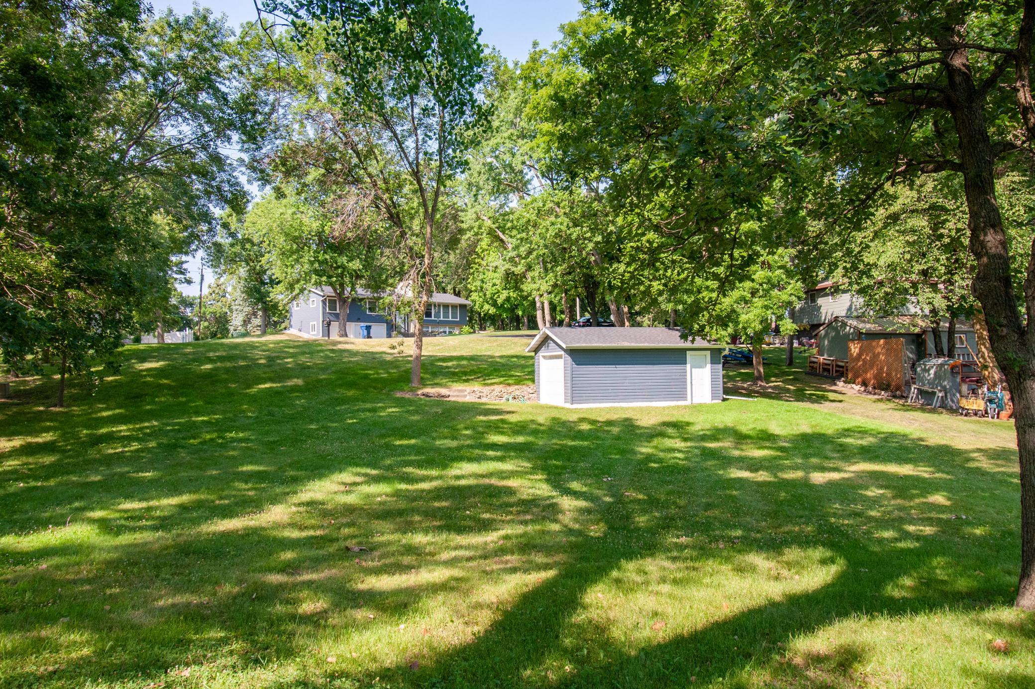 1968 single family home for sale at 1426 Hoot Lake Drive in Fergus Falls, MN — 4 bed, 3 bath (photo 5 of 73)