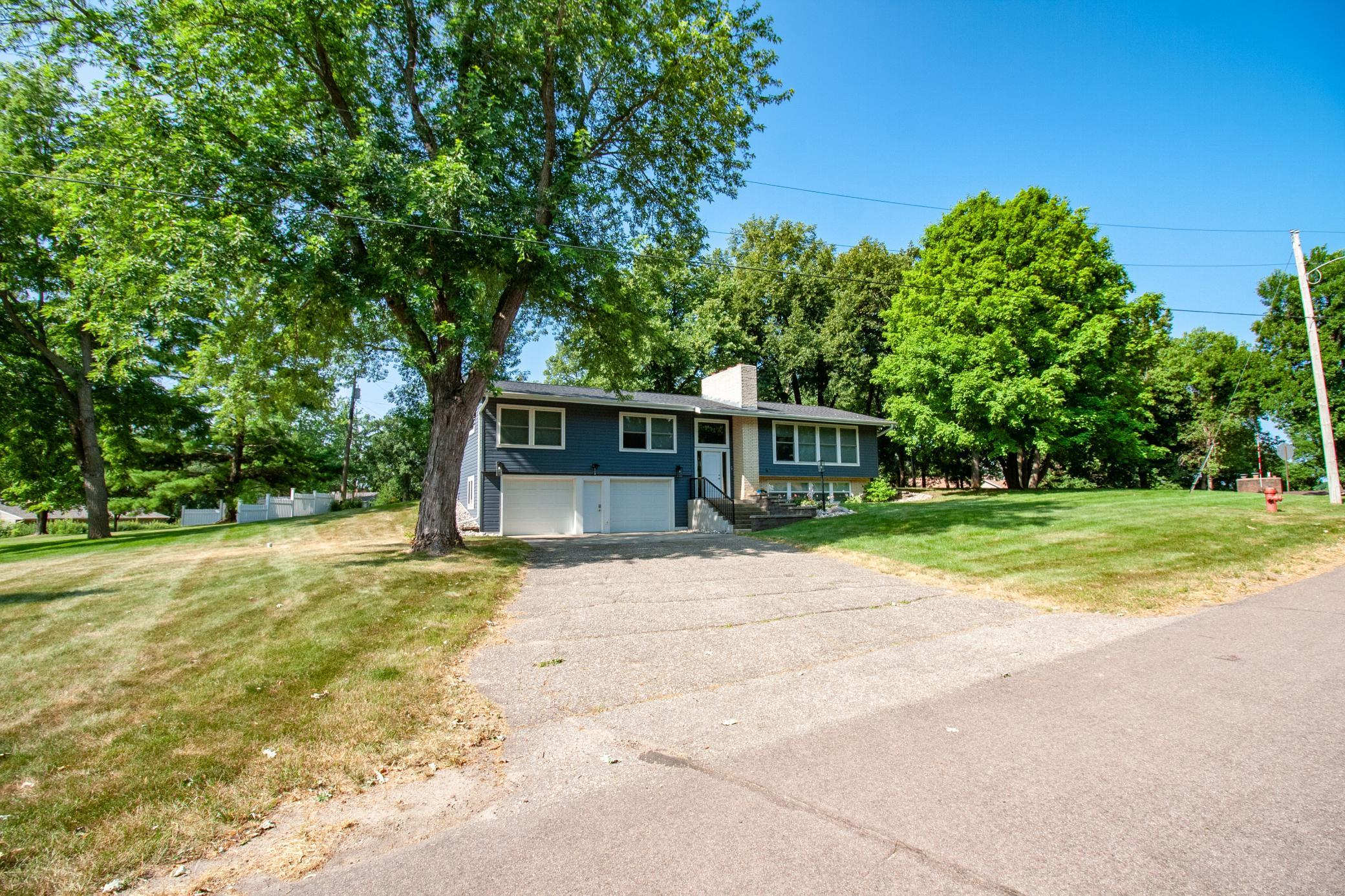 1968 single family home for sale at 1426 Hoot Lake Drive in Fergus Falls, MN — 4 bed, 3 bath (photo 50 of 73)