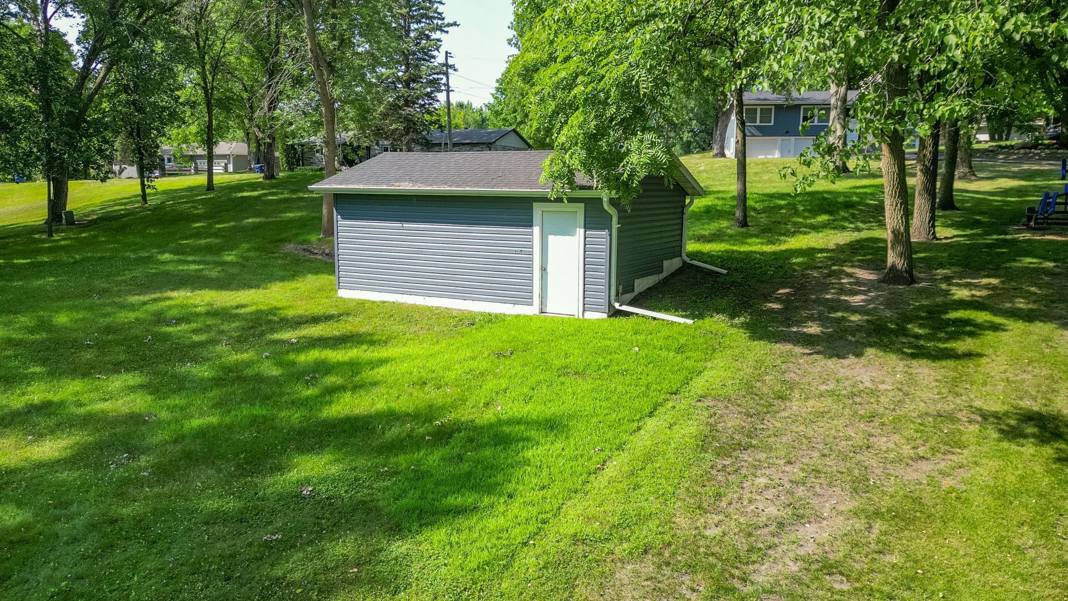 1968 single family home for sale at 1426 Hoot Lake Drive in Fergus Falls, MN — 4 bed, 3 bath (photo 71 of 73)
