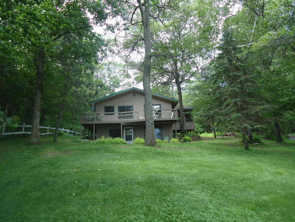 1971 single family home for sale at 27600 W Twin Lake Drive in Pequot Lakes, MN — 3 bed, 2 bath