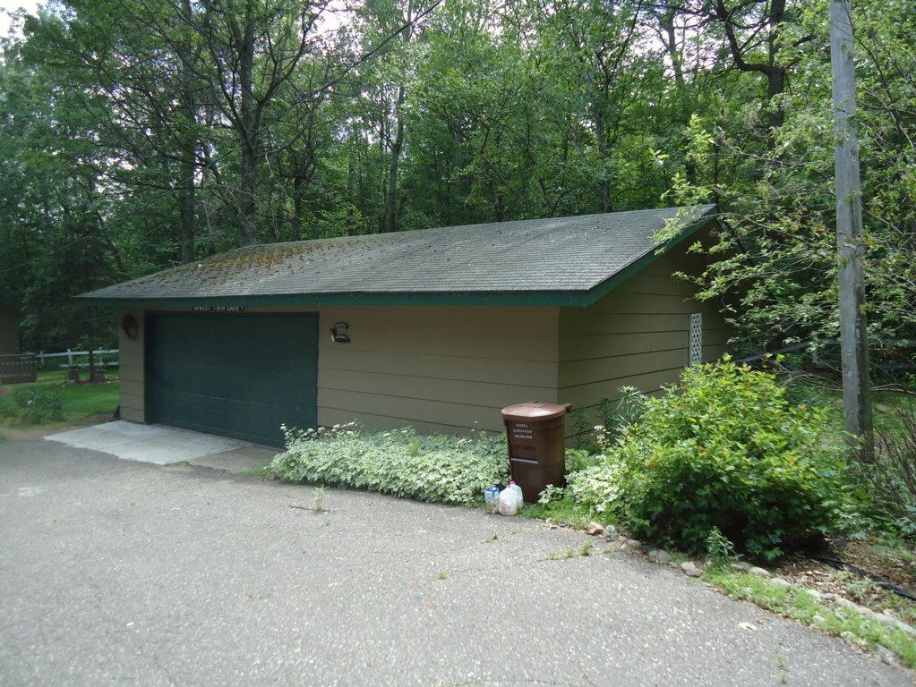 1971 single family home for sale at 27600 W Twin Lake Drive in Pequot Lakes, MN — 3 bed, 2 bath (photo 3 of 35)