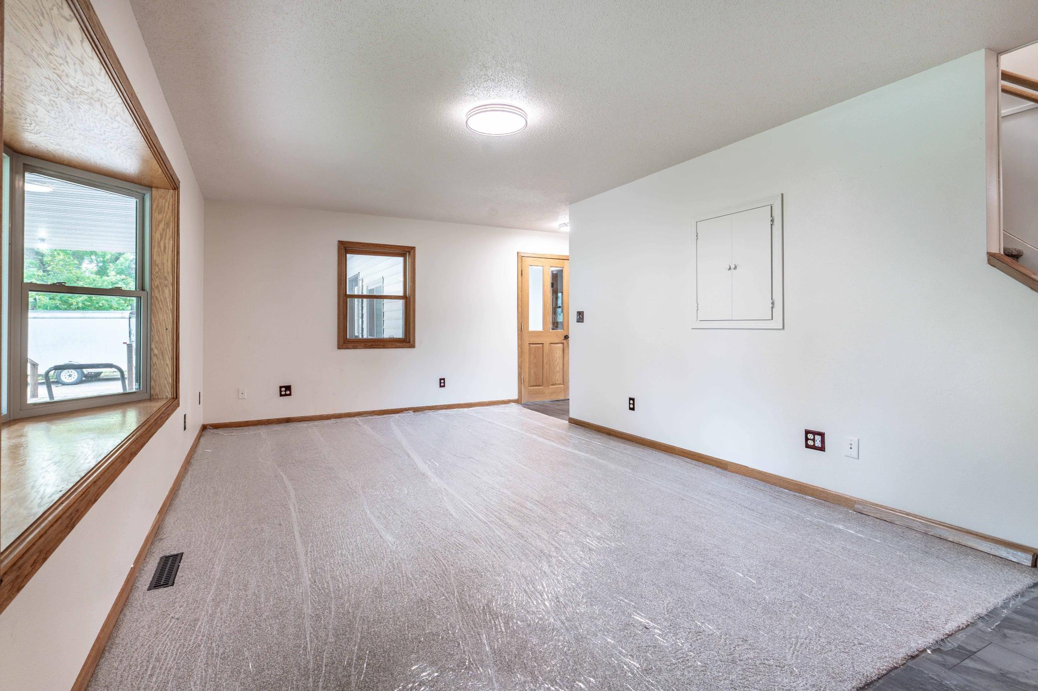1960 single family home for sale at 408 2nd Street SE in Pelican Rapids, MN — 4 bed, 3 bath (photo 18 of 75)