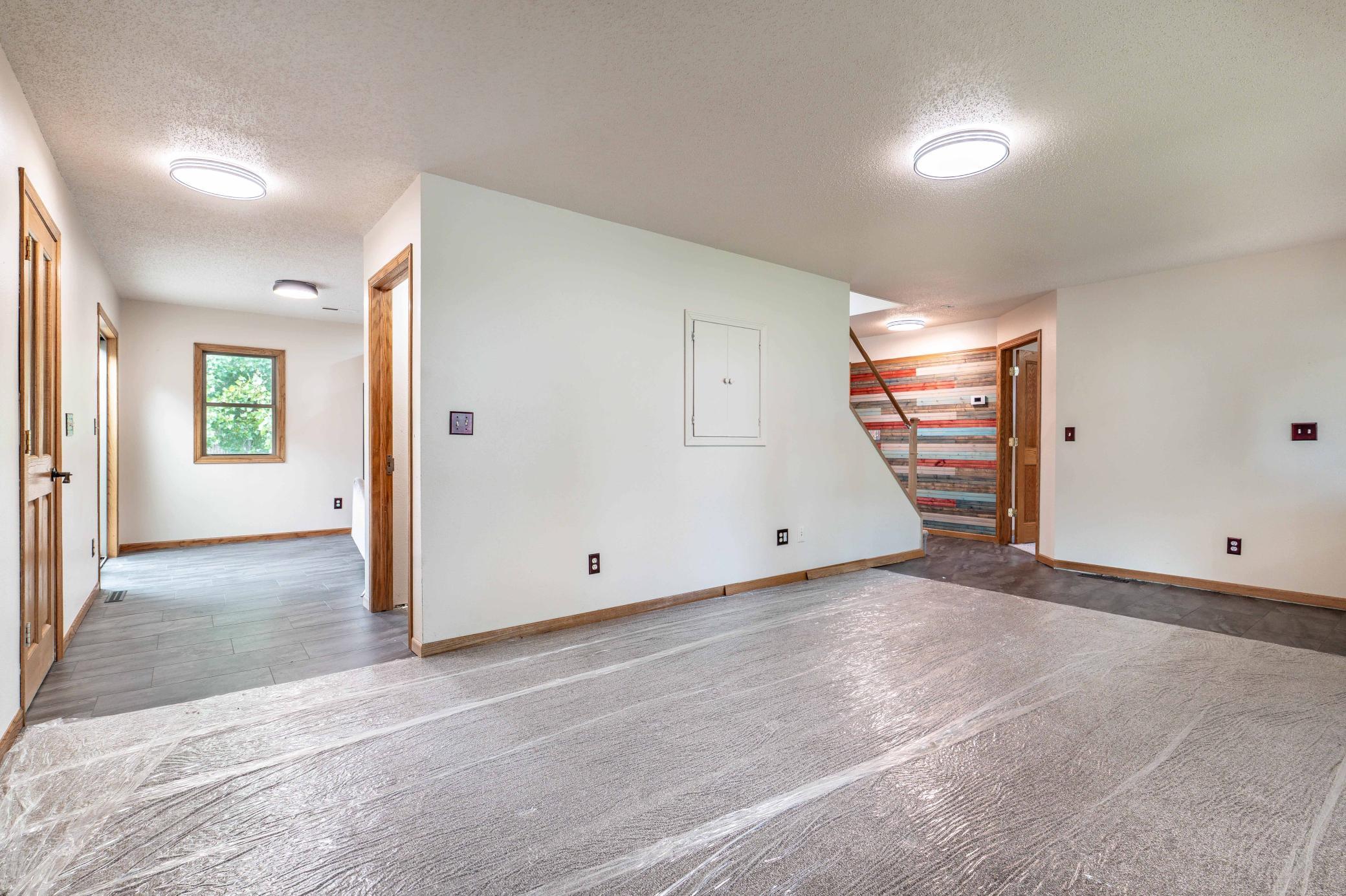 1960 single family home for sale at 408 2nd Street SE in Pelican Rapids, MN — 4 bed, 3 bath (photo 20 of 75)