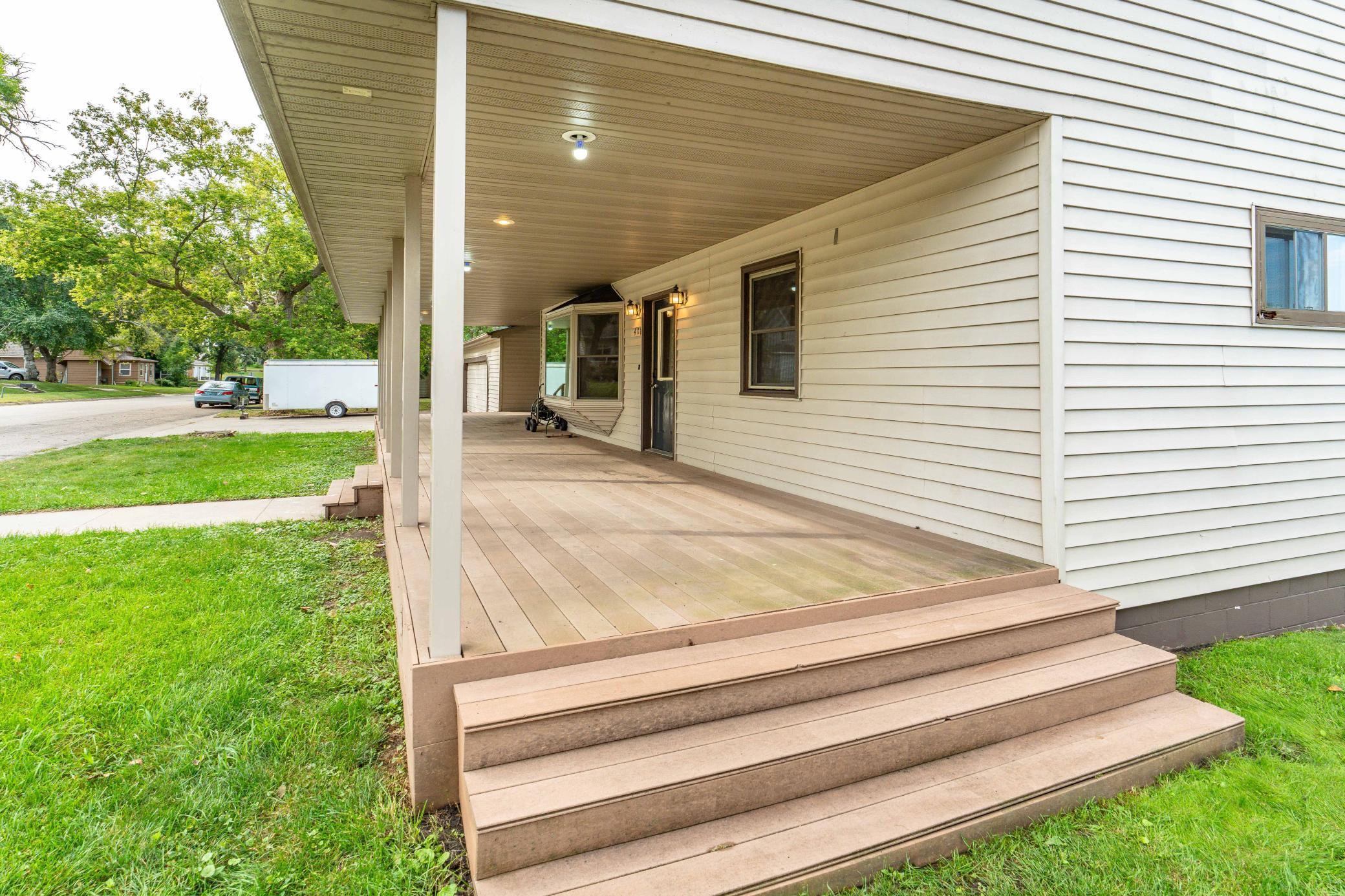 1960 single family home for sale at 408 2nd Street SE in Pelican Rapids, MN — 4 bed, 3 bath (photo 3 of 75)