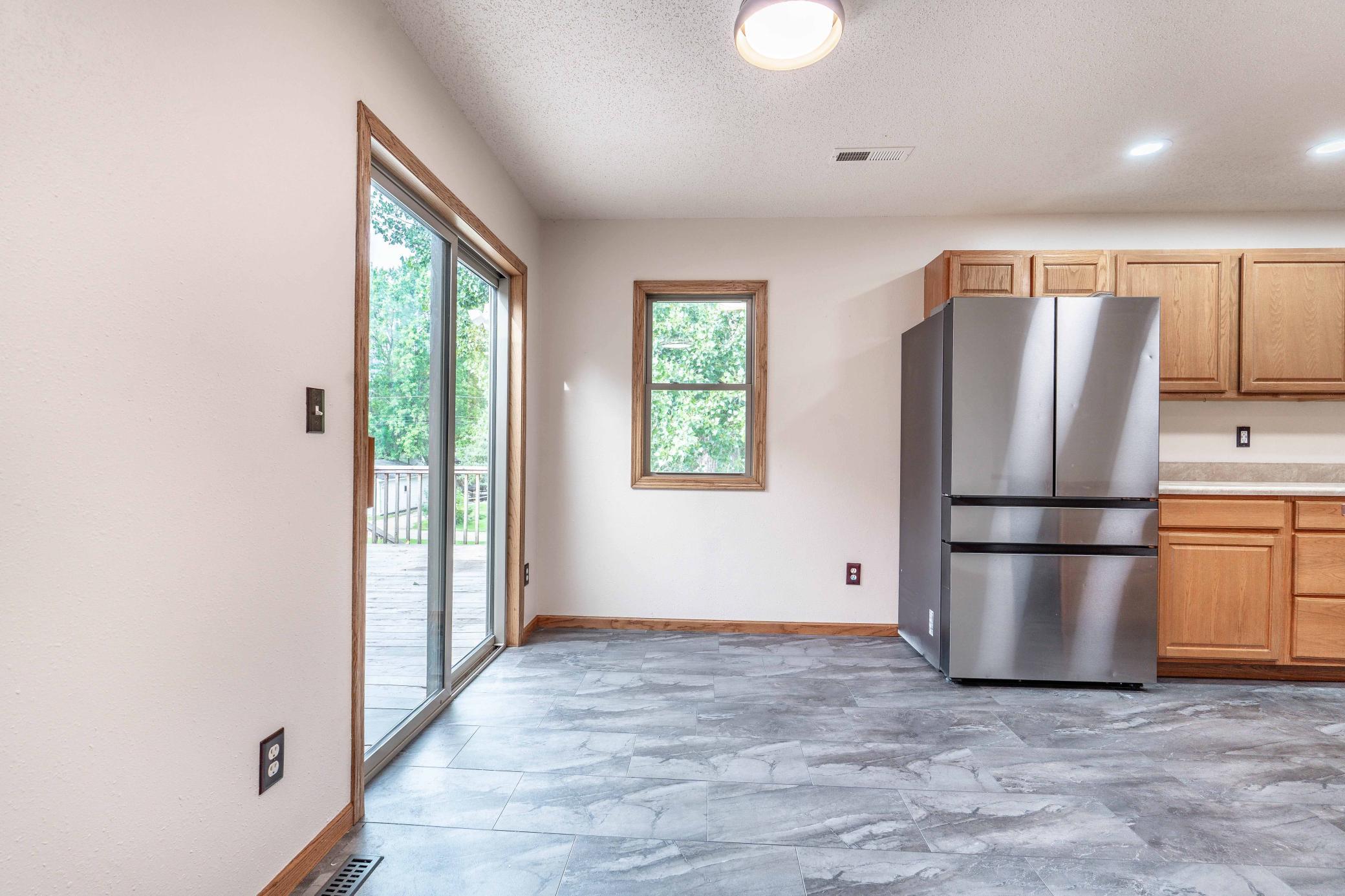 1960 single family home for sale at 408 2nd Street SE in Pelican Rapids, MN — 4 bed, 3 bath (photo 30 of 75)
