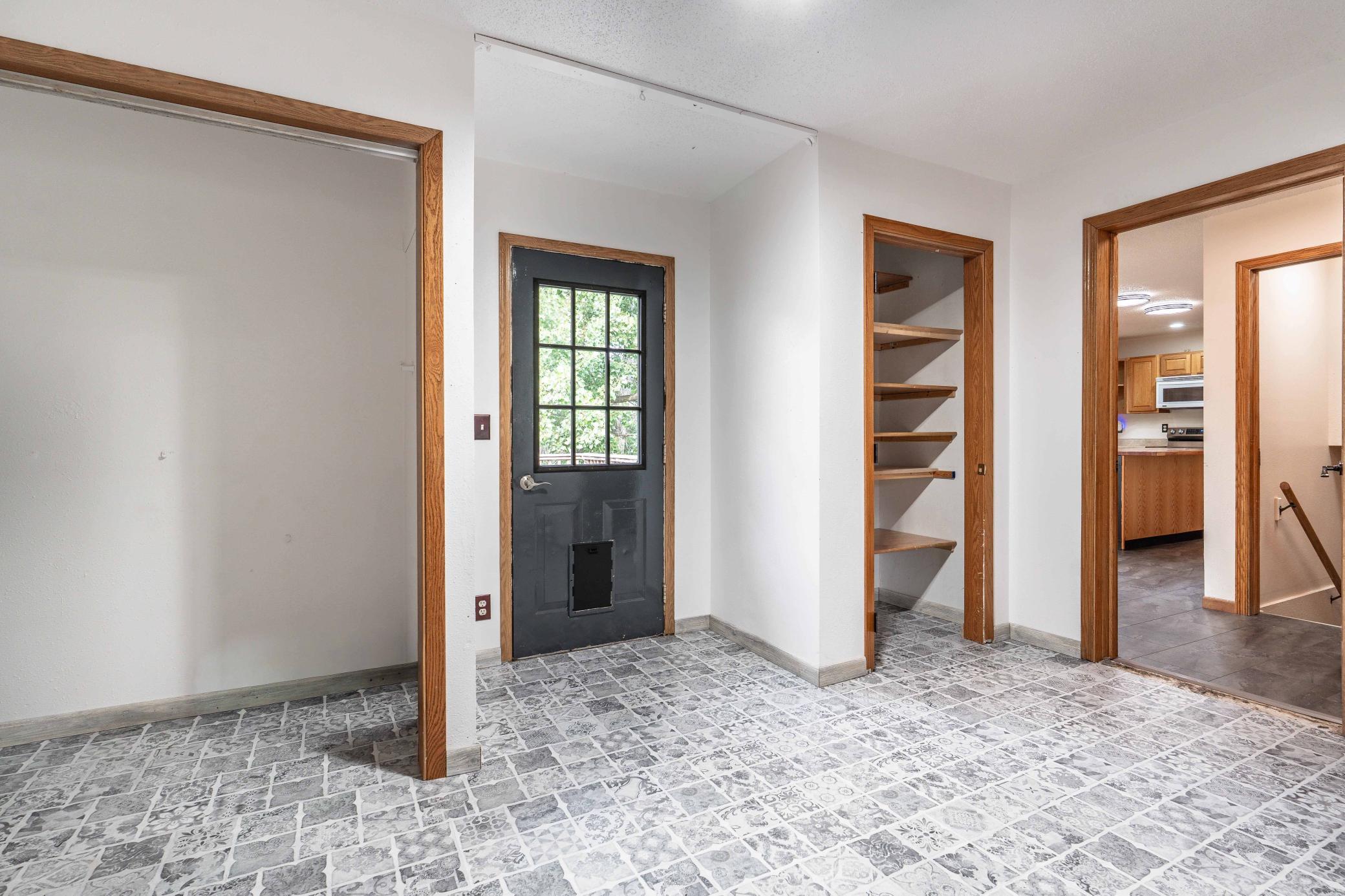 1960 single family home for sale at 408 2nd Street SE in Pelican Rapids, MN — 4 bed, 3 bath (photo 38 of 75)