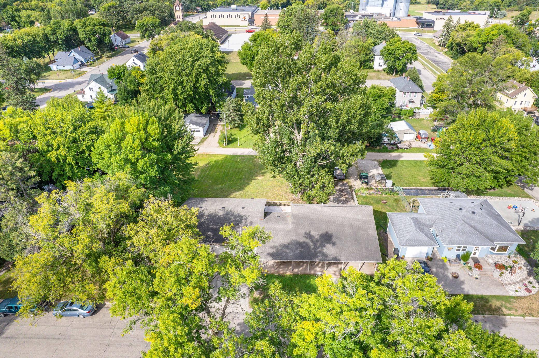 1960 single family home for sale at 408 2nd Street SE in Pelican Rapids, MN — 4 bed, 3 bath (photo 73 of 75)