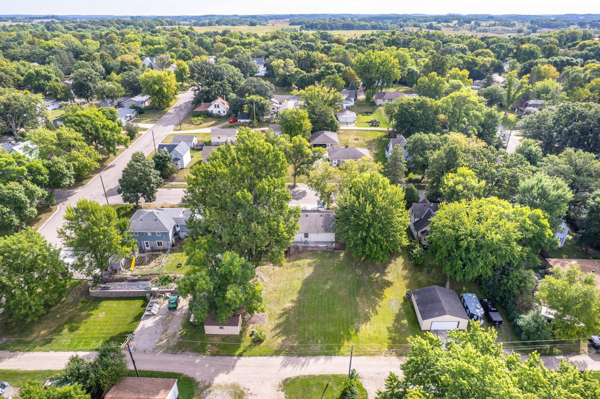 1960 single family home for sale at 408 2nd Street SE in Pelican Rapids, MN — 4 bed, 3 bath (photo 74 of 75)