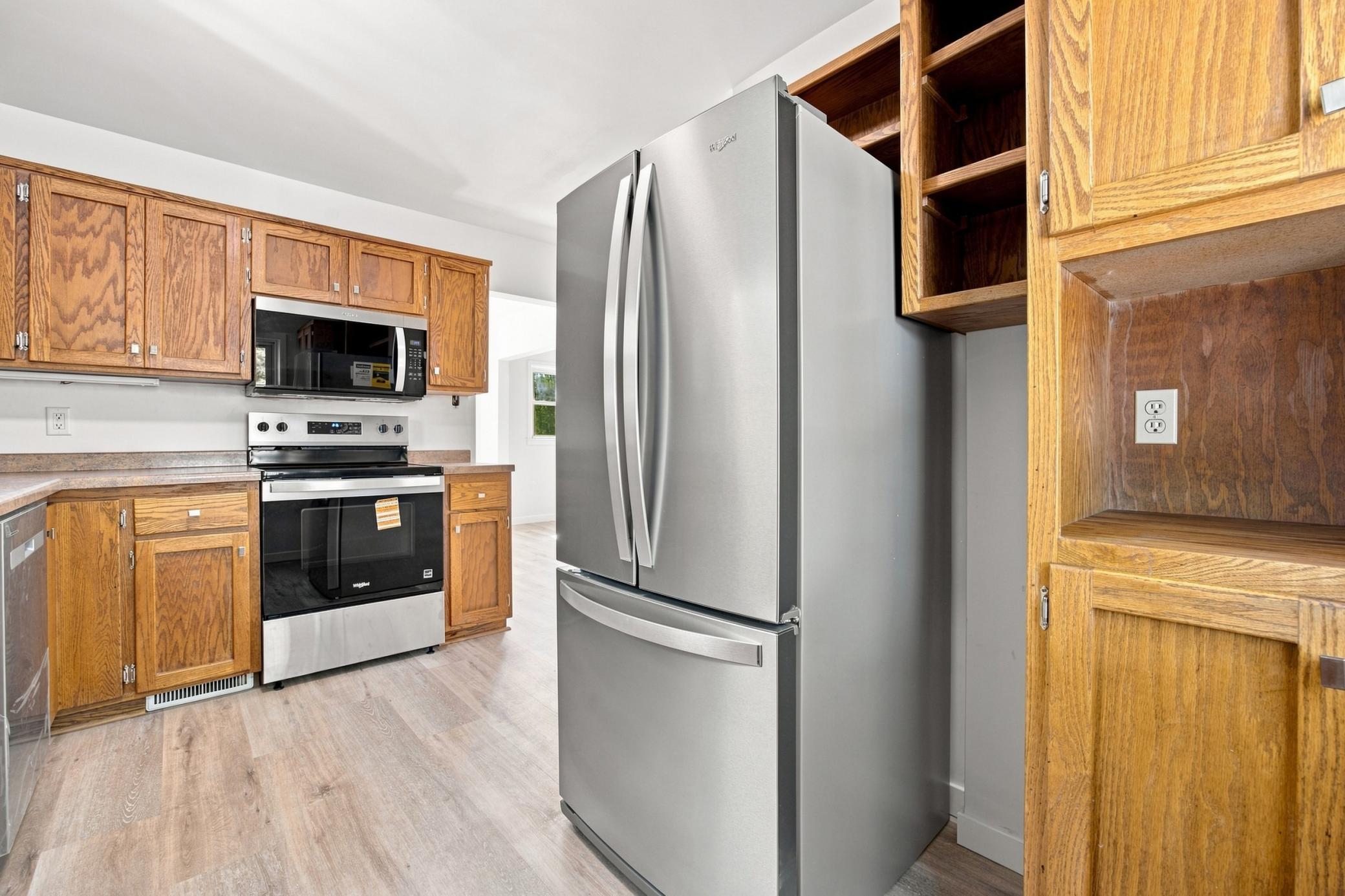 1948 single family home for sale at 1102 2nd Street S in Moorhead, MN — 4 bed, 2 bath (photo 12 of 44)