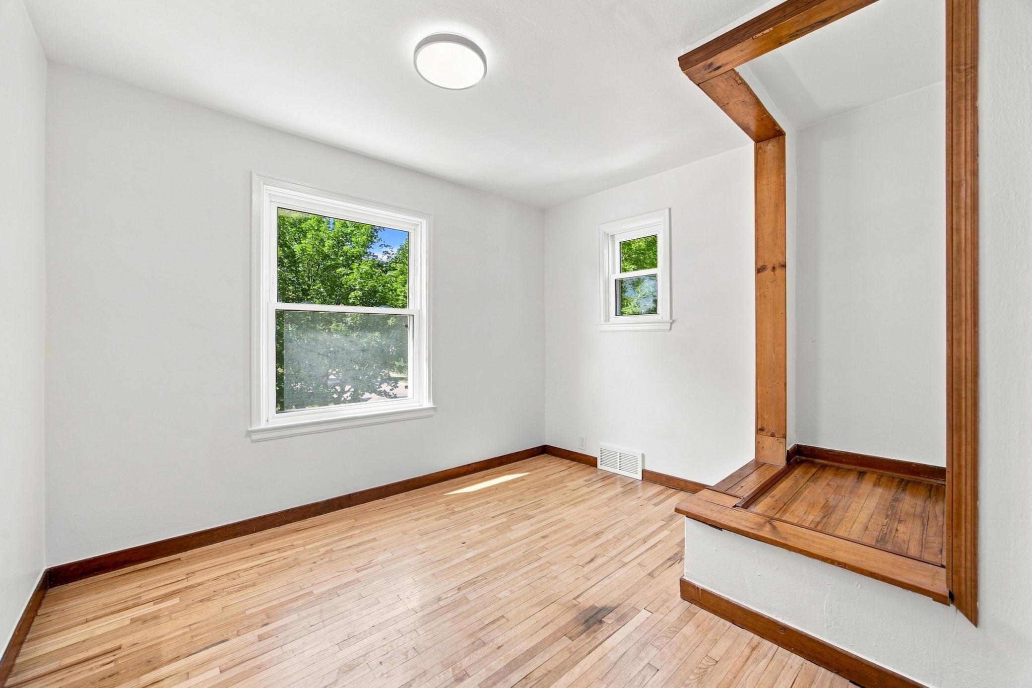1948 single family home for sale at 1102 2nd Street S in Moorhead, MN — 4 bed, 2 bath (photo 18 of 44)