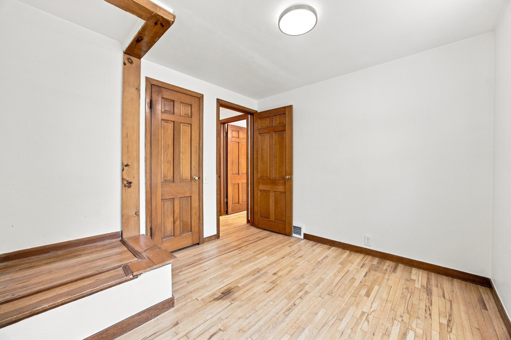 1948 single family home for sale at 1102 2nd Street S in Moorhead, MN — 4 bed, 2 bath (photo 19 of 44)