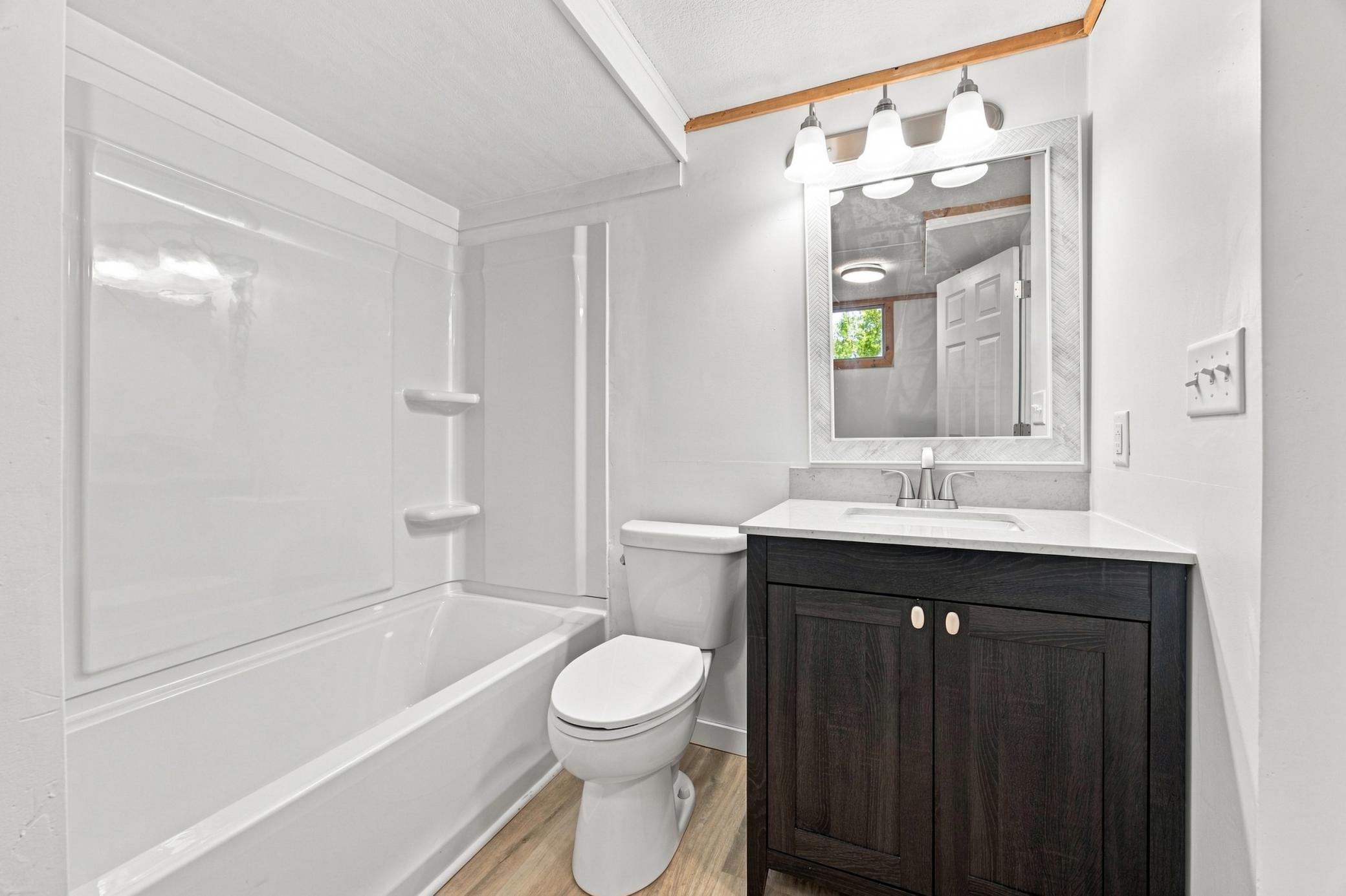1948 single family home for sale at 1102 2nd Street S in Moorhead, MN — 4 bed, 2 bath (photo 26 of 44)