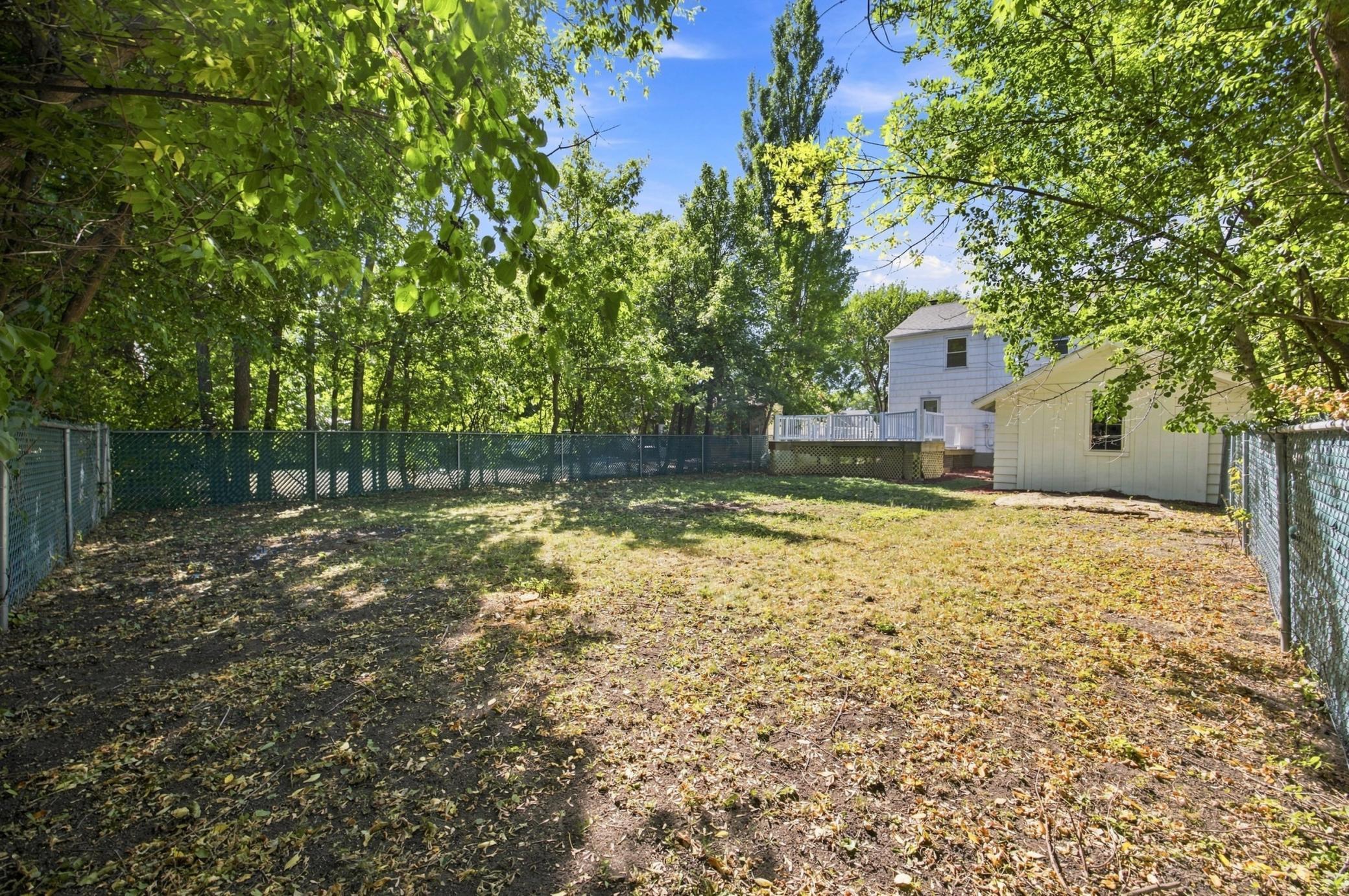 1948 single family home for sale at 1102 2nd Street S in Moorhead, MN — 4 bed, 2 bath (photo 31 of 44)