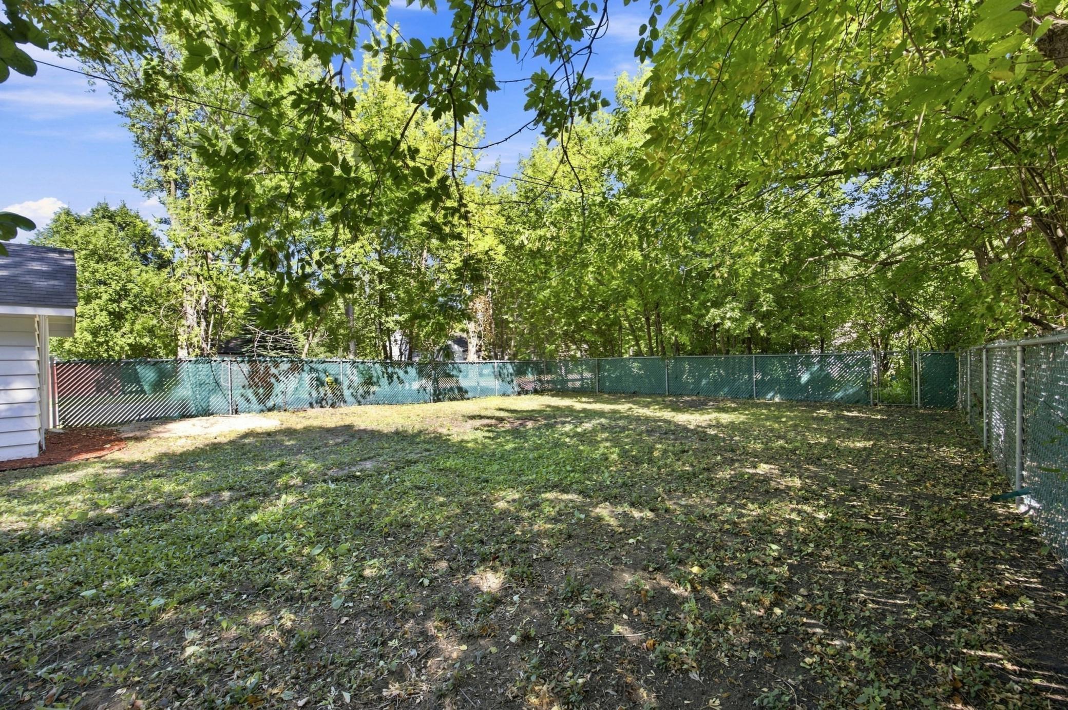 1948 single family home for sale at 1102 2nd Street S in Moorhead, MN — 4 bed, 2 bath (photo 32 of 44)