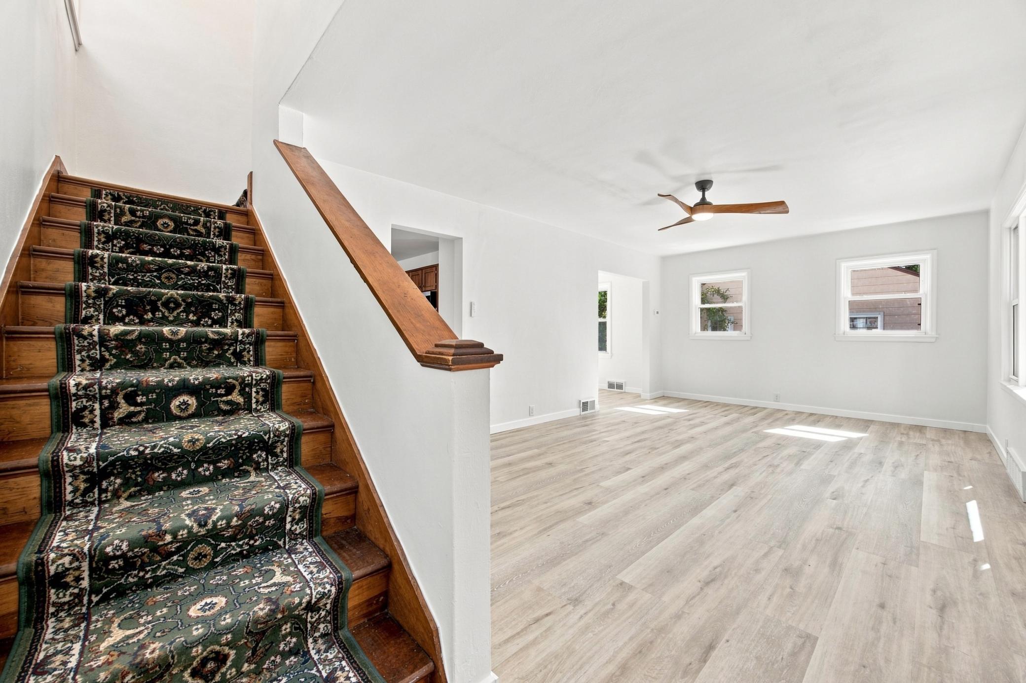 1948 single family home for sale at 1102 2nd Street S in Moorhead, MN — 4 bed, 2 bath (photo 6 of 44)
