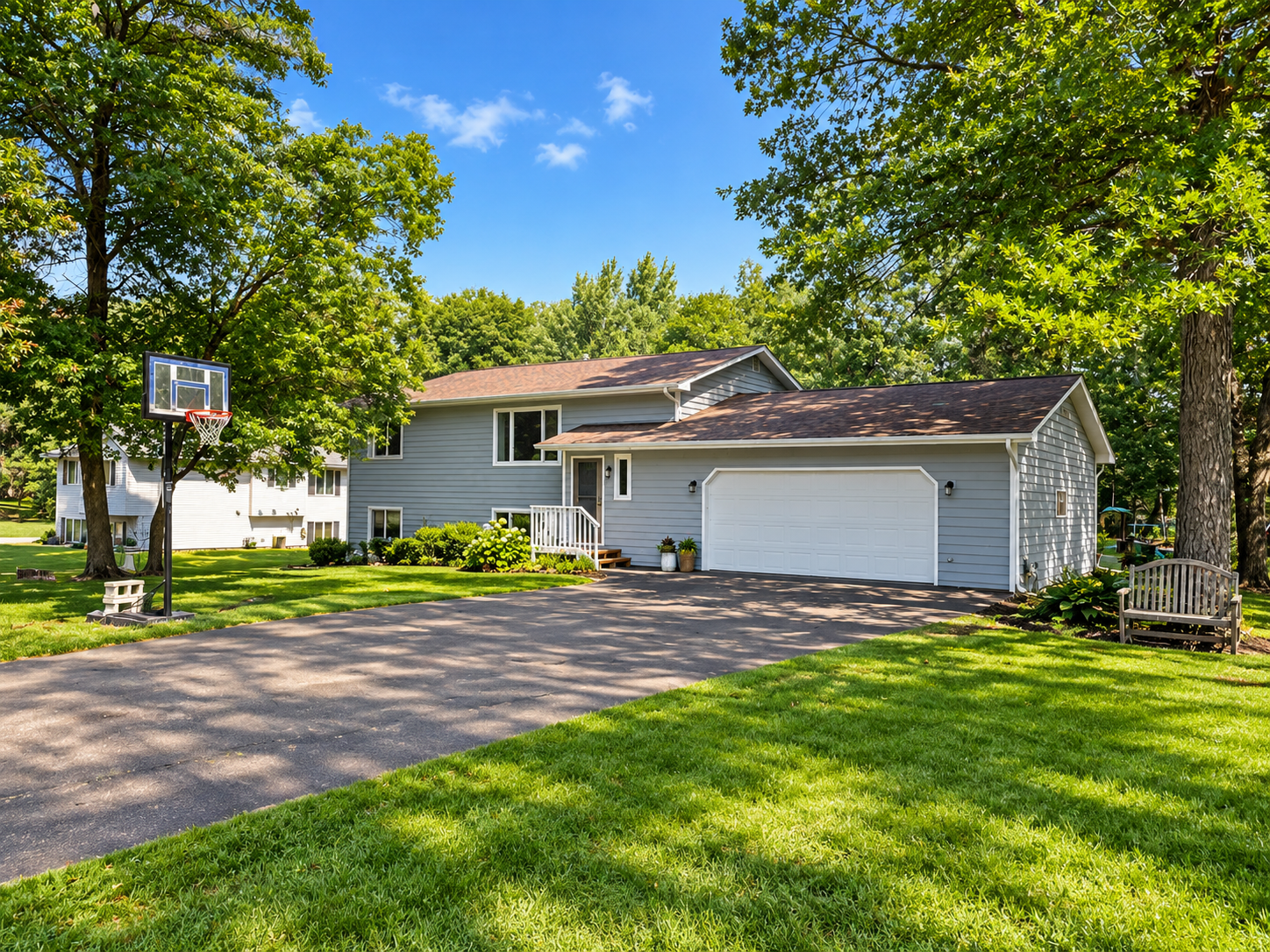 1992 single family home for sale at 13392 Honeysuckle Way in Baxter, MN — 4 bed, 2 bath (photo 2 of 27)