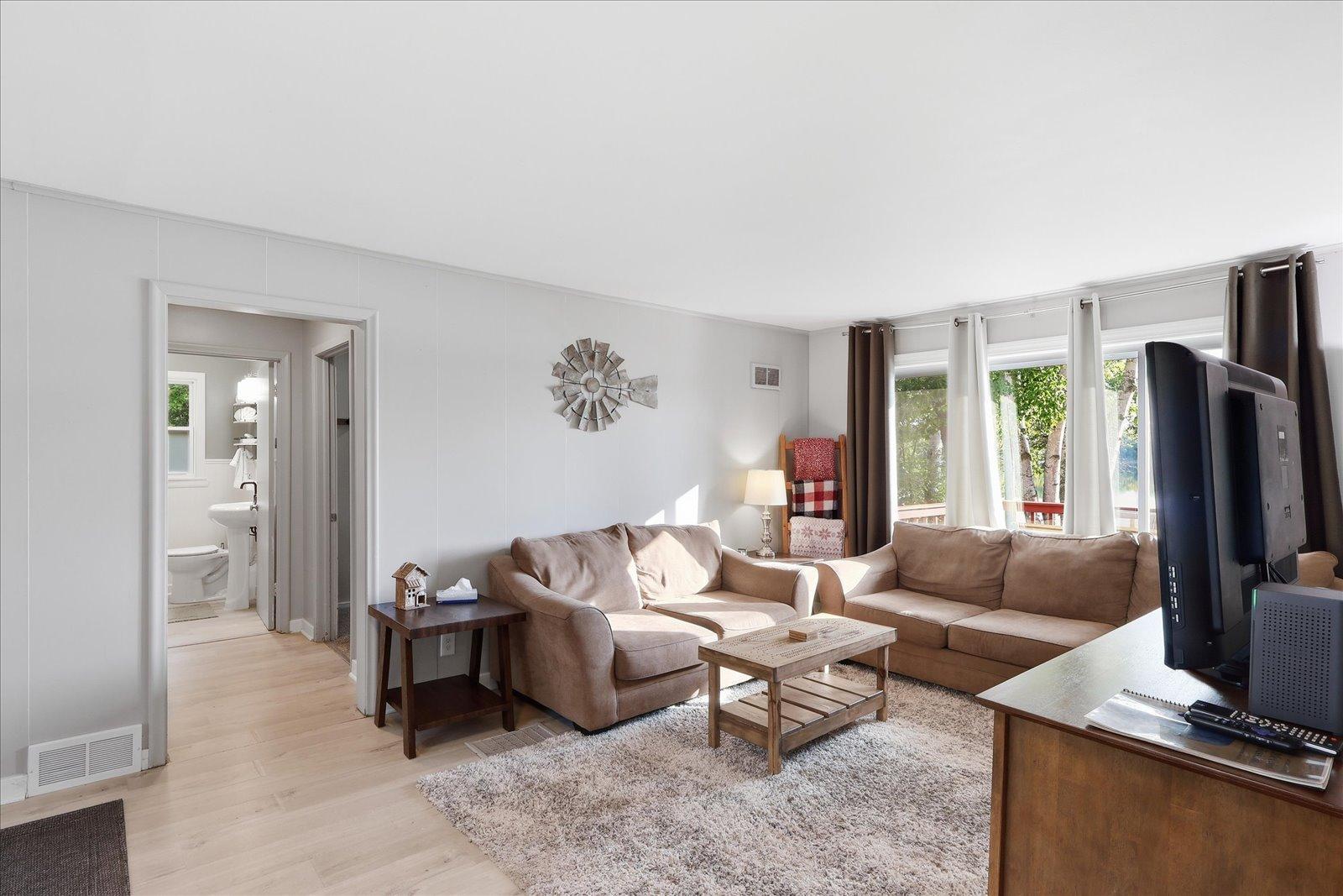 1968 single family home for sale at 28294 E Bass Lake Road in Grand Rapids, MN — 3 bed, 2 bath (photo 6 of 27)