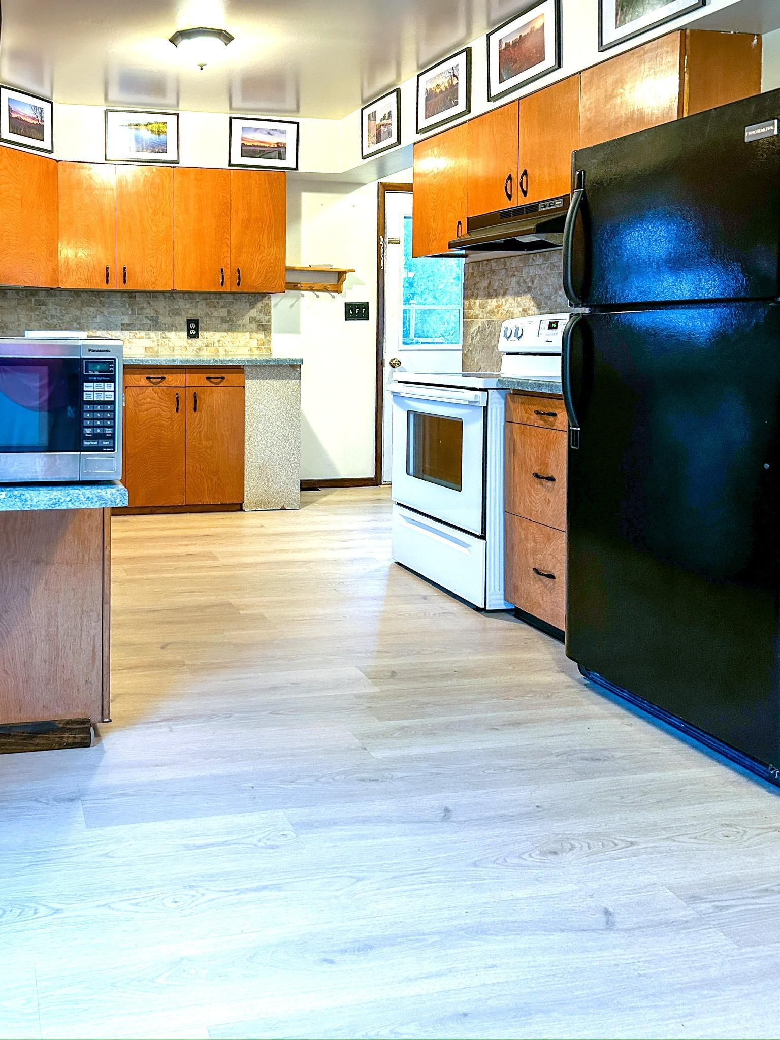 1966 single family home for sale at 816 Foss Avenue N in Fosston, MN — 4 bed, 2 bath (photo 3 of 31)