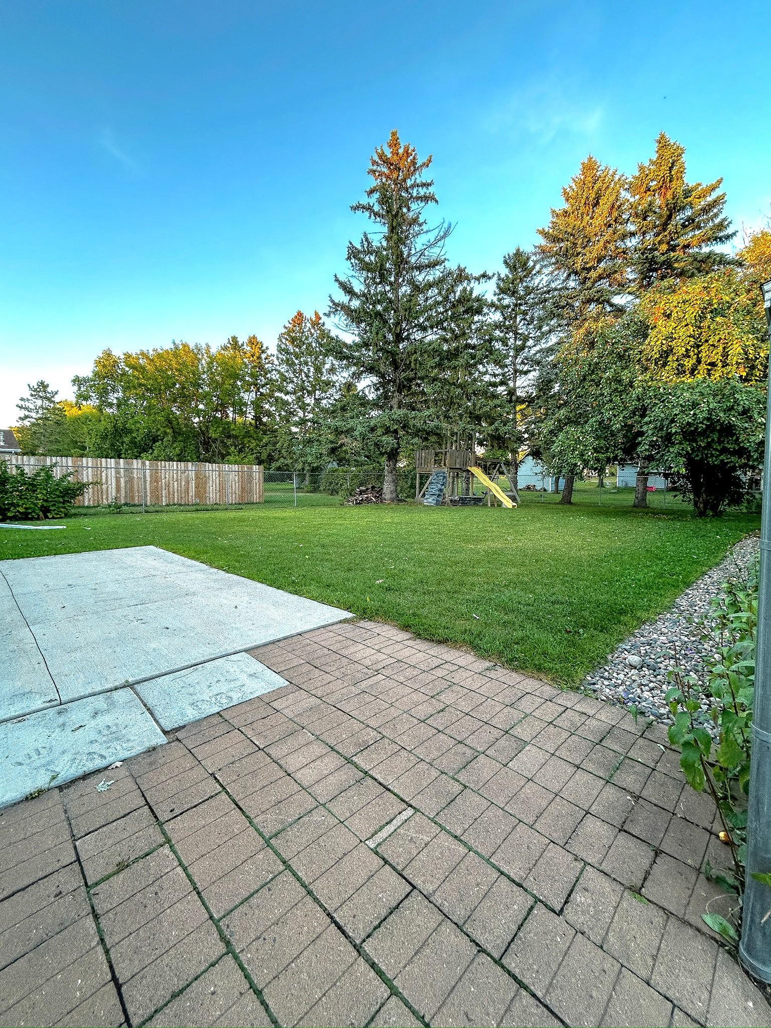 1966 single family home for sale at 816 Foss Avenue N in Fosston, MN — 4 bed, 2 bath (photo 22 of 31)