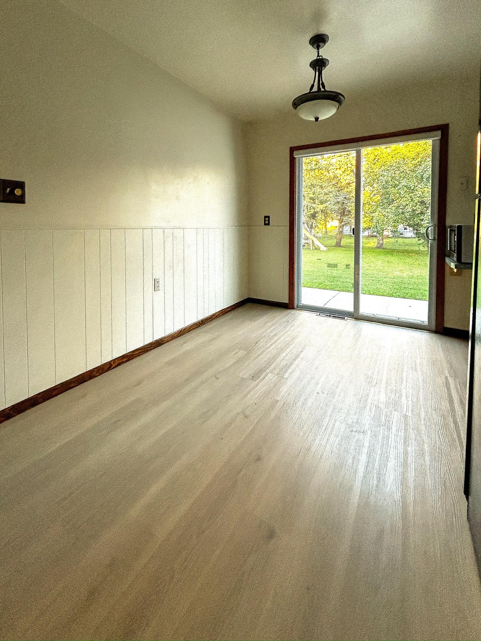 1966 single family home for sale at 816 Foss Avenue N in Fosston, MN — 4 bed, 2 bath (photo 5 of 31)