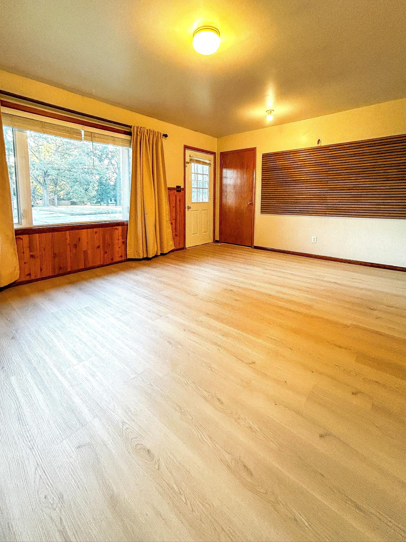 1966 single family home for sale at 816 Foss Avenue N in Fosston, MN — 4 bed, 2 bath (photo 6 of 31)