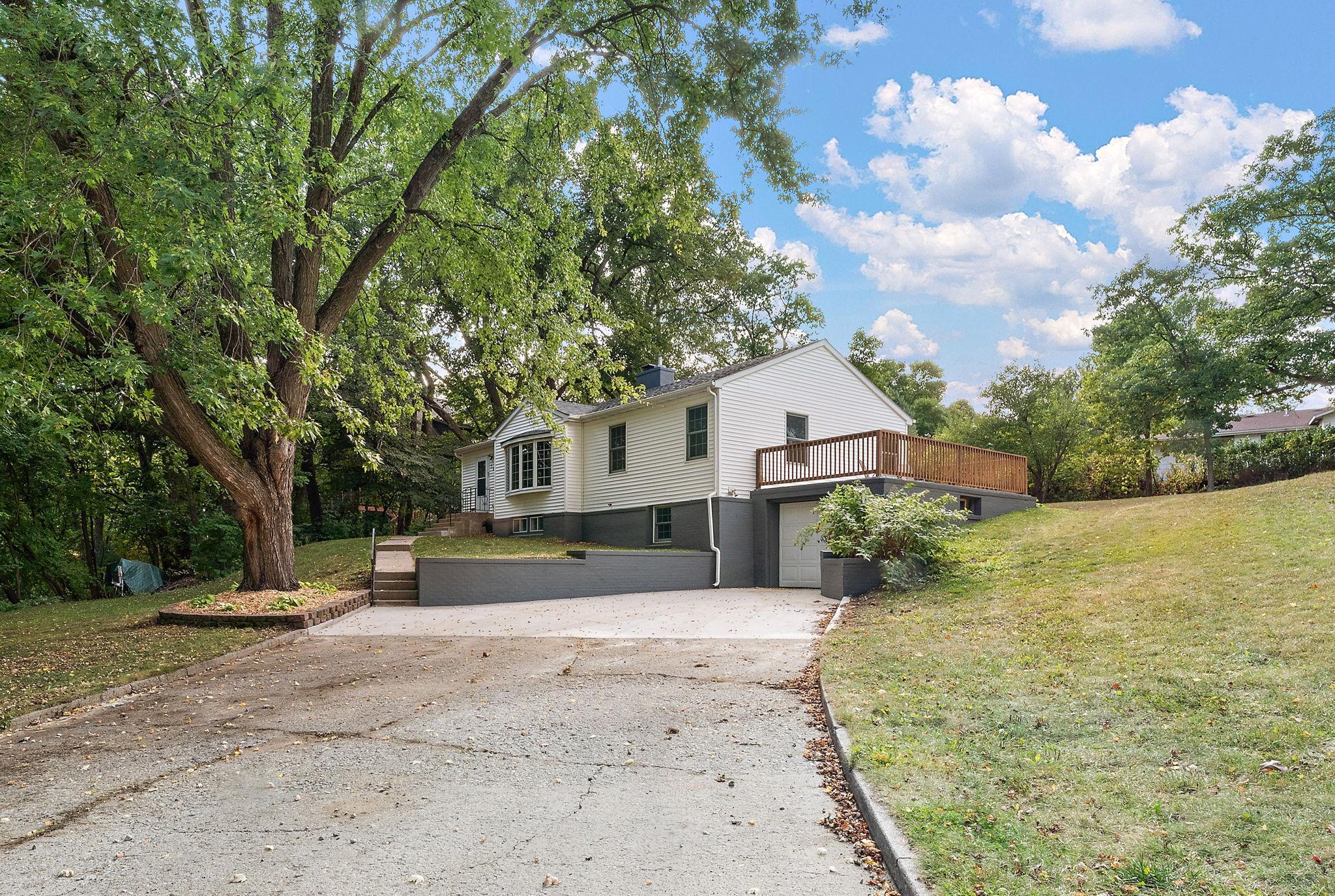 1952 single family home for sale at 320 Fingal Drive in Alexandria, MN — 4 bed, 2 bath