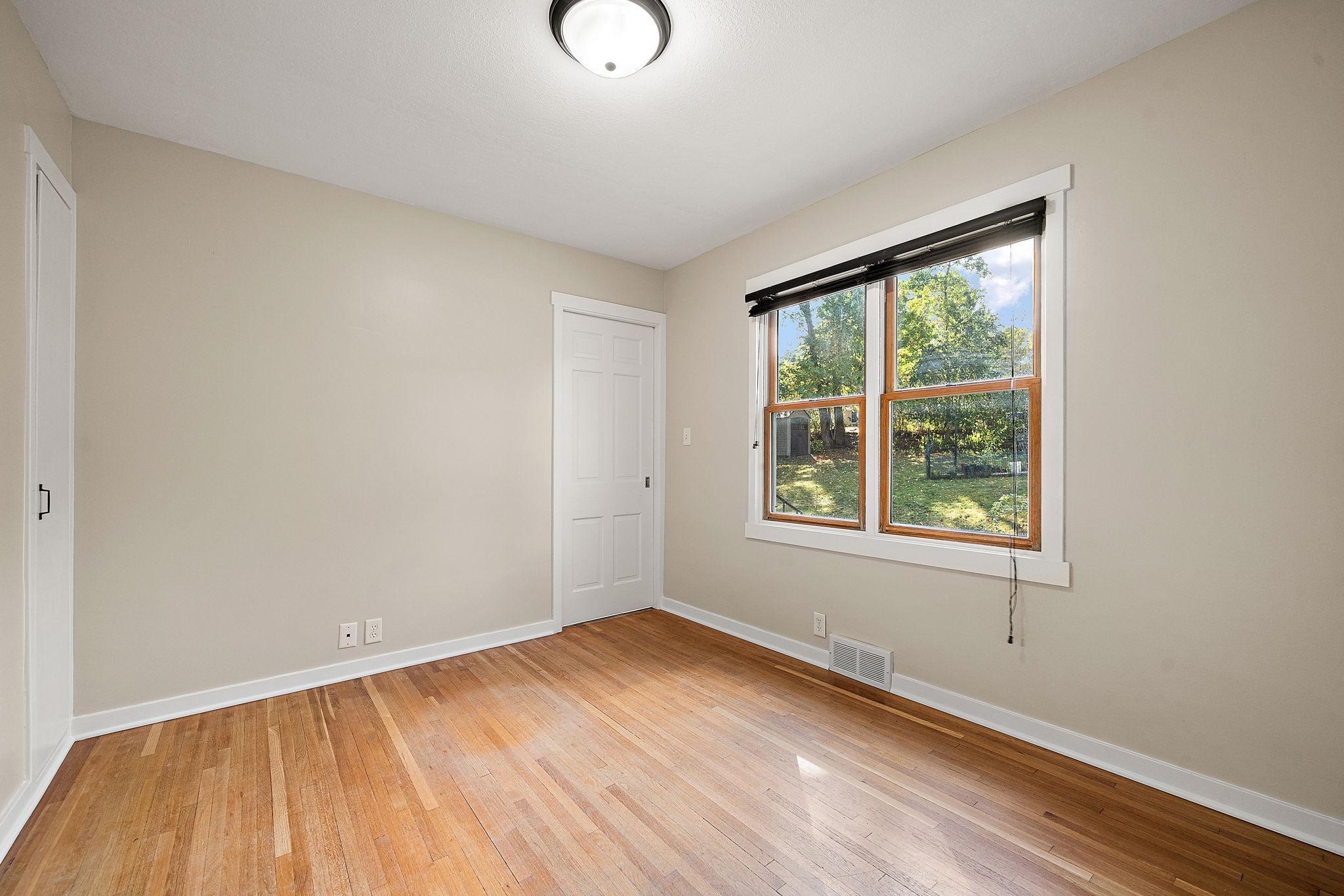 1952 single family home for sale at 320 Fingal Drive in Alexandria, MN — 4 bed, 2 bath (photo 14 of 41)