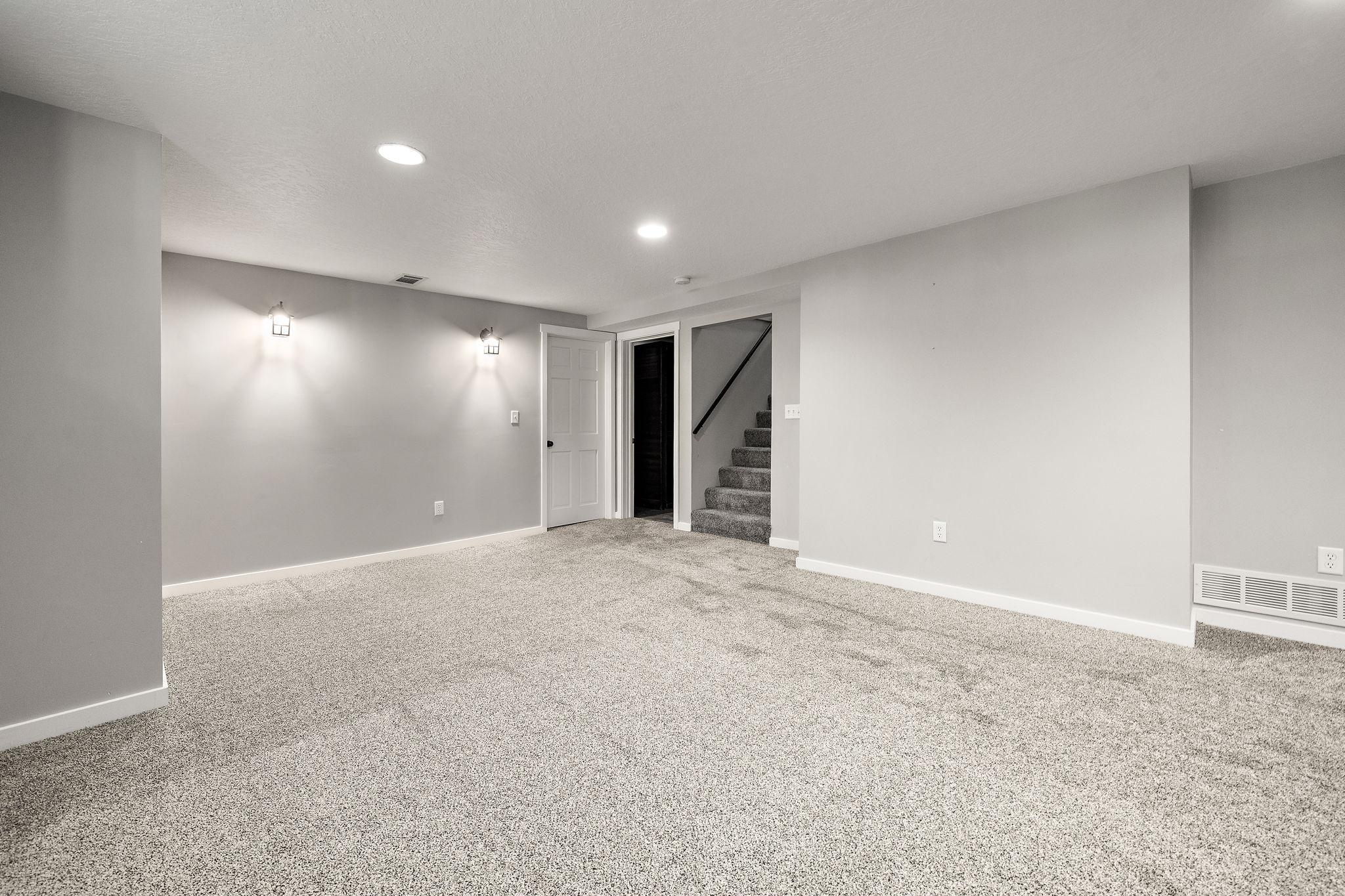1952 single family home for sale at 320 Fingal Drive in Alexandria, MN — 4 bed, 2 bath (photo 22 of 41)
