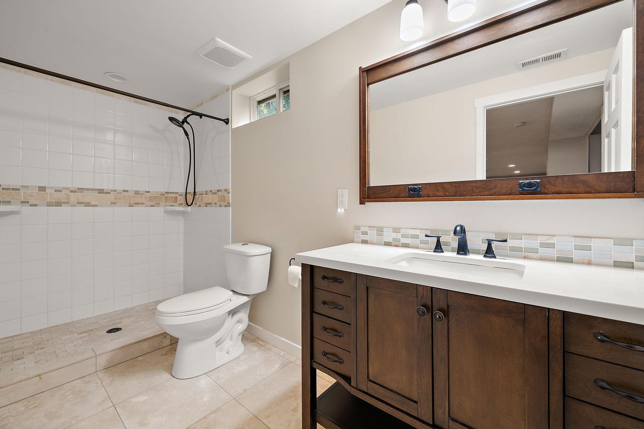 1952 single family home for sale at 320 Fingal Drive in Alexandria, MN — 4 bed, 2 bath (photo 27 of 41)