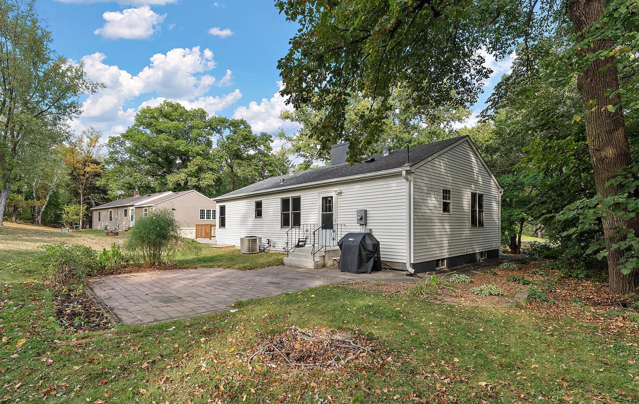 1952 single family home for sale at 320 Fingal Drive in Alexandria, MN — 4 bed, 2 bath (photo 34 of 41)