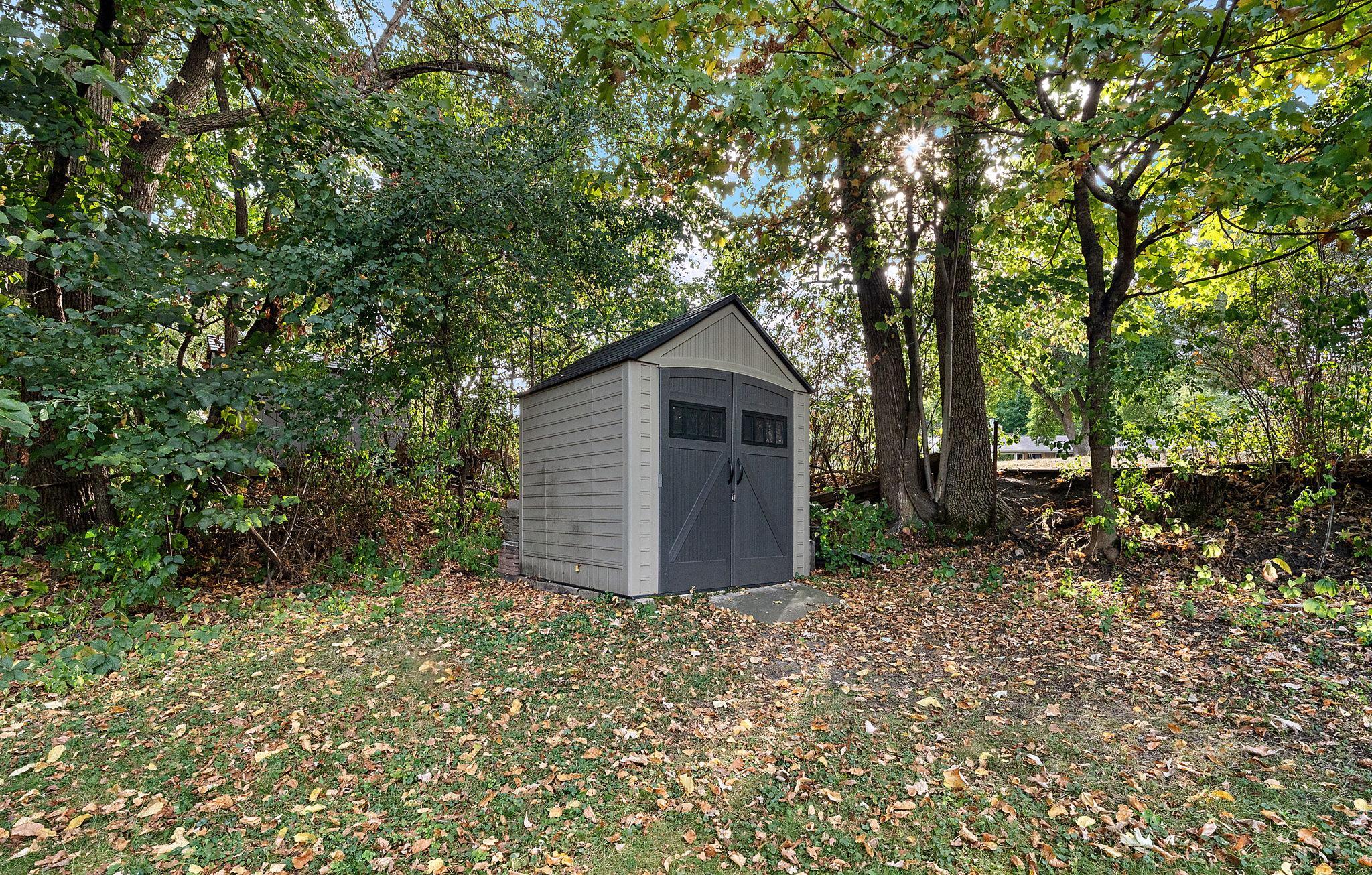 1952 single family home for sale at 320 Fingal Drive in Alexandria, MN — 4 bed, 2 bath (photo 36 of 41)
