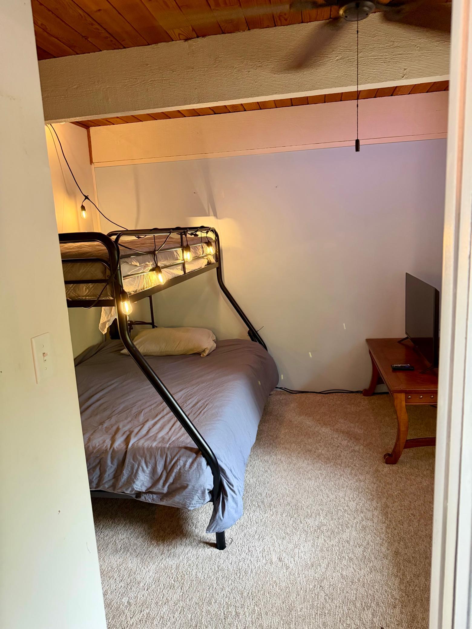 1970 single family home for sale at 9151 Breezy Point Drive, Unit 418 in Breezy Point, MN — 2 bed, 1 bath (photo 11 of 27)