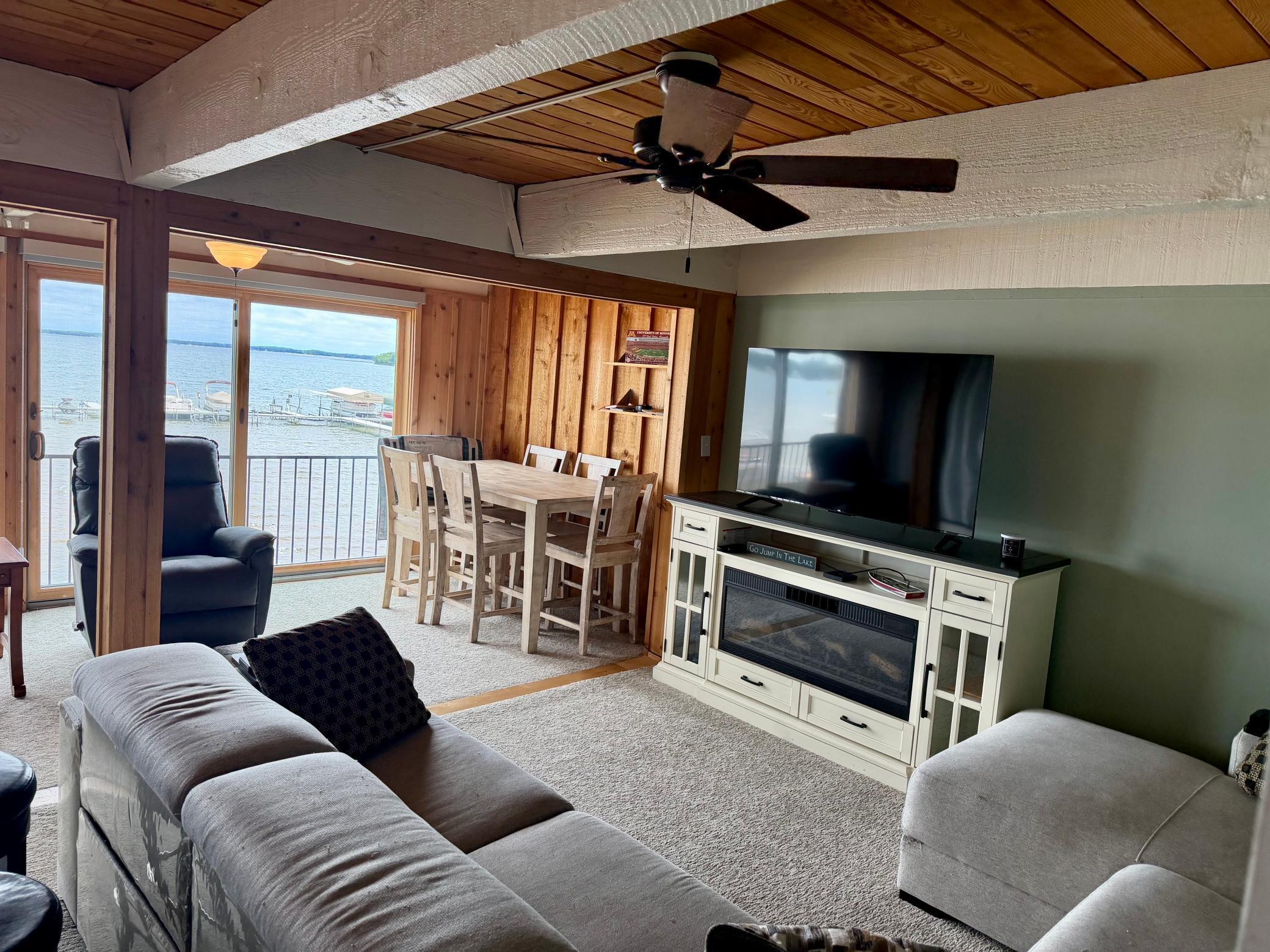 1970 single family home for sale at 9151 Breezy Point Drive, Unit 418 in Breezy Point, MN — 2 bed, 1 bath (photo 3 of 27)