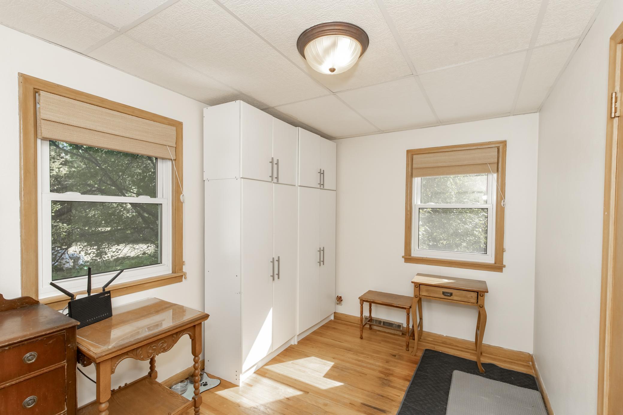1948 single family home for sale at 1320 5th Street S in Moorhead, MN — 6 bed, 3 bath (photo 12 of 34)