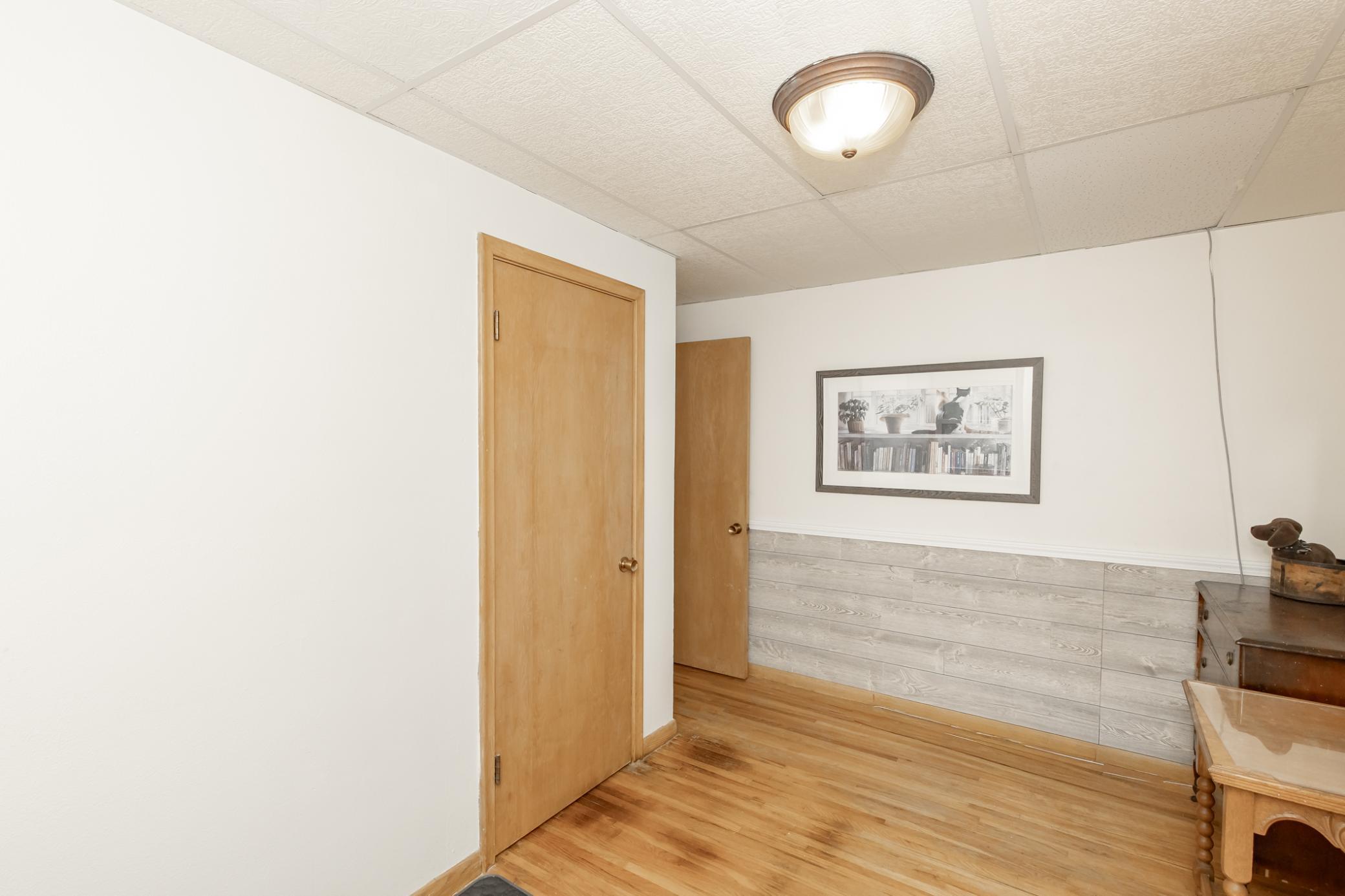 1948 single family home for sale at 1320 5th Street S in Moorhead, MN — 6 bed, 3 bath (photo 13 of 34)